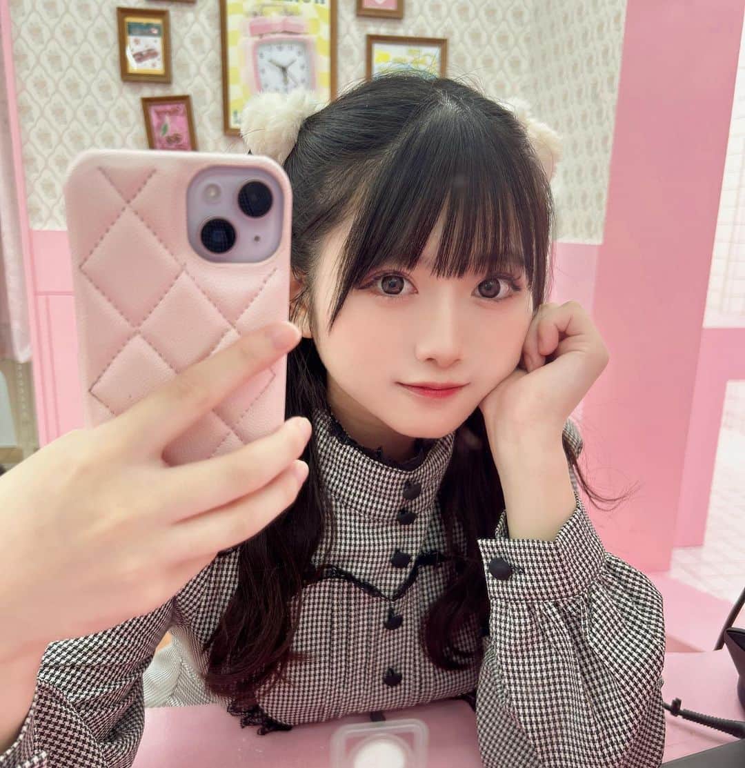 原田珠々華のインスタグラム：「♡  新しいiPhoneケースかわいくない！？🥺🫶🏻   #虹のコンキスタドール  #虹コン  #黒髪  #黒髪女子 #japanese  #japanesegirl  #japaneseidol  #girl #idol  #ミディアムヘア  #地下アイドル #偶像  #偶像练习生  #雰囲気好きな人いいね  #いいね返し  #iphoneケース  #スマホケース #pr」