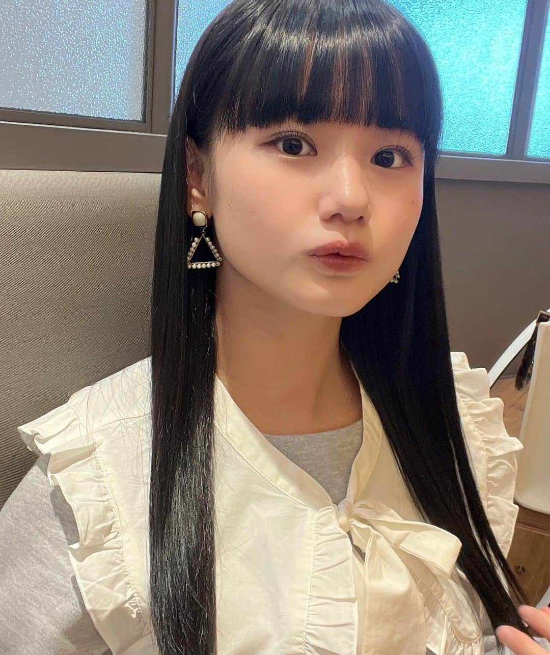 横山玲奈さんのインスタグラム写真 - (横山玲奈Instagram)「🖤 . . 黒髪になりました . . #morningmusume23 #横山玲奈」10月26日 21時00分 - reina_yokoyama.official