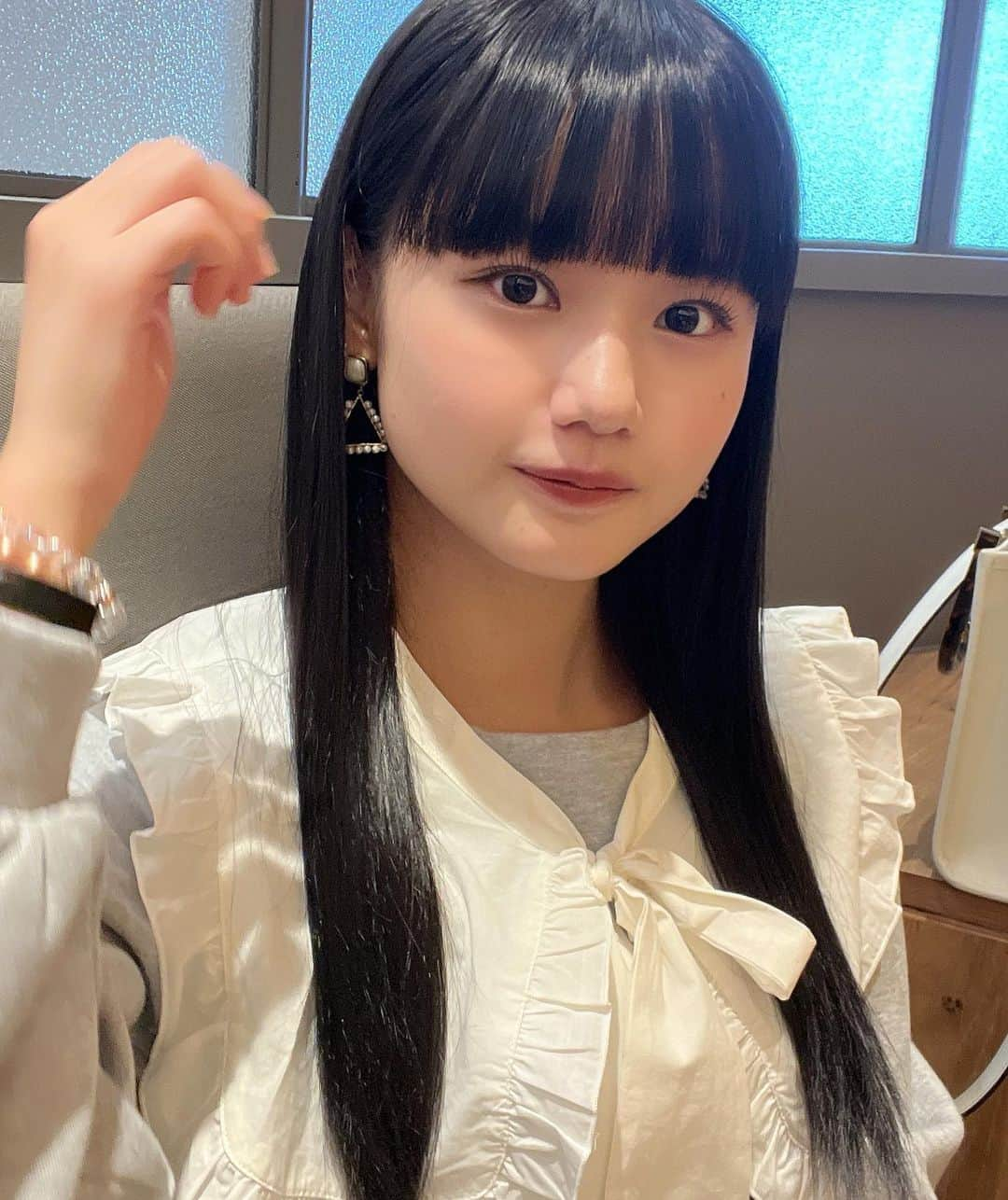 横山玲奈さんのインスタグラム写真 - (横山玲奈Instagram)「🖤 . . 黒髪になりました . . #morningmusume23 #横山玲奈」10月26日 21時00分 - reina_yokoyama.official