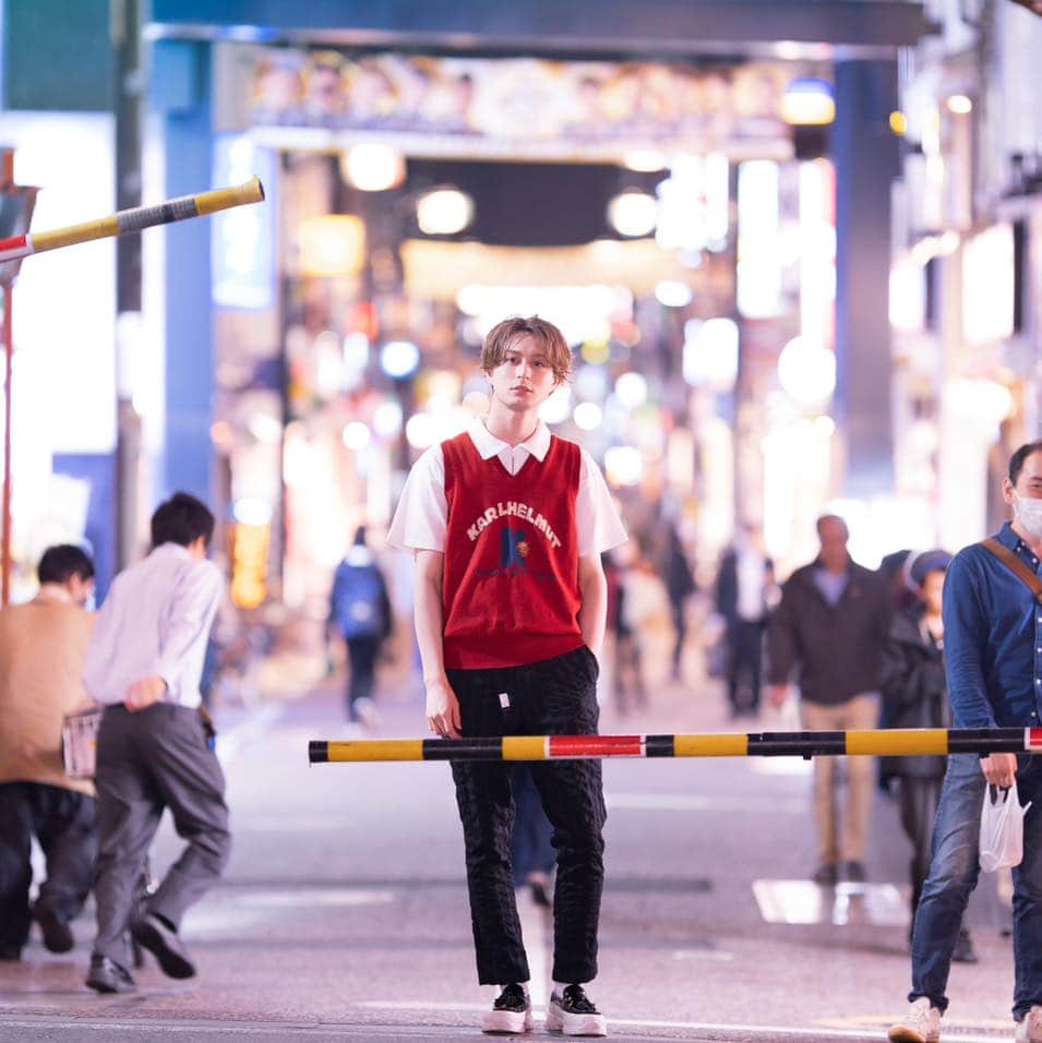 瑛のインスタグラム：「カン…カン…カン……… . 君ともこれが最後になるね…… . . カン…カン…カン……… . 最後に一つ…！ … カン…カン…カン………… . . #エモい #青春 ? #fyp #ootd #photooftheday #좋아요반사  #셀스타그램 #데일리룩」