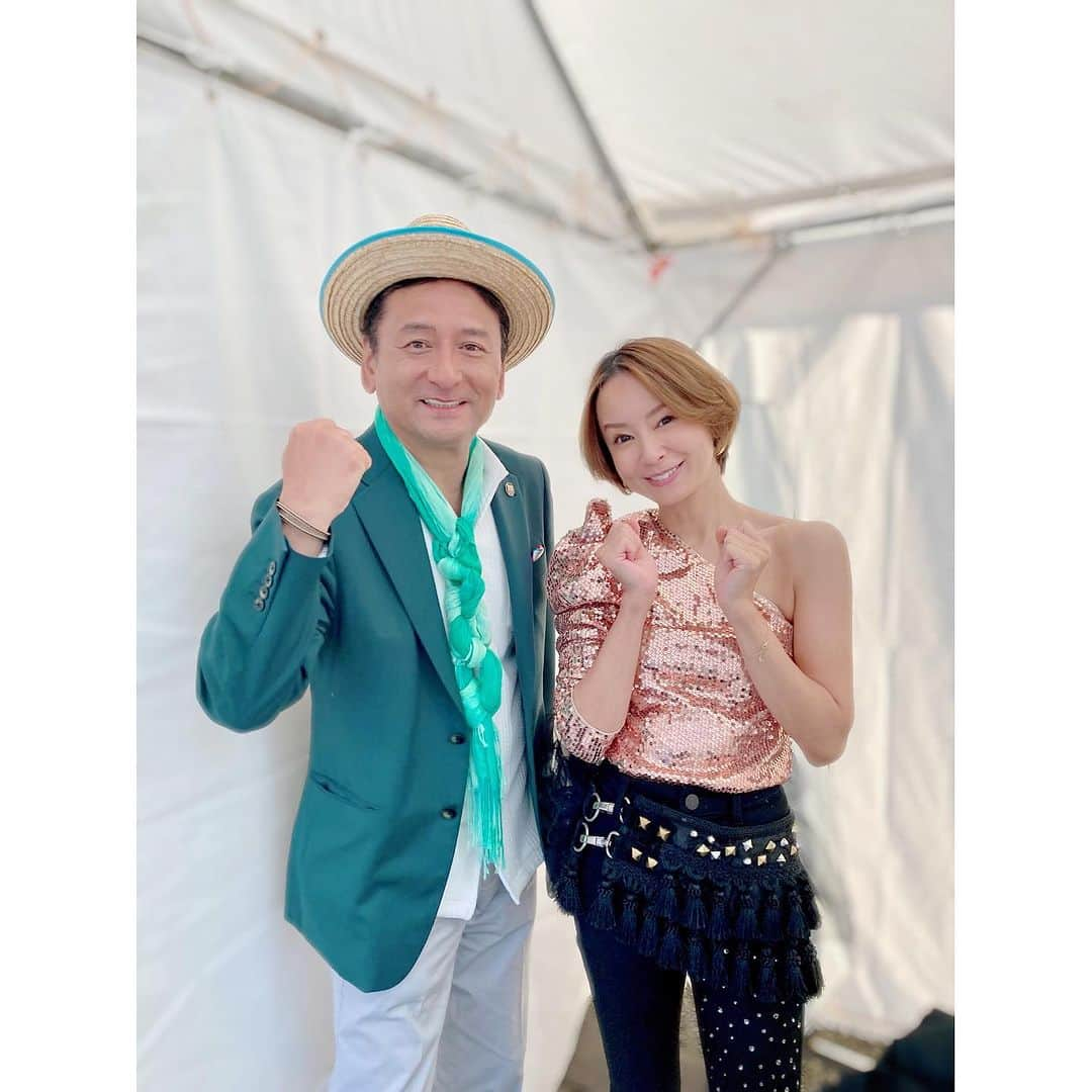 鈴木亜美さんのインスタグラム写真 - (鈴木亜美Instagram)「先日「佐賀さいこうフェス」に出演させていただきました✨ 佐賀の皆さんの盛り上がりが最高でした😆 ありがとうございました❤️  #佐賀さいこうフェス #あみーゴ25周年」10月26日 21時15分 - amiamisuzuki