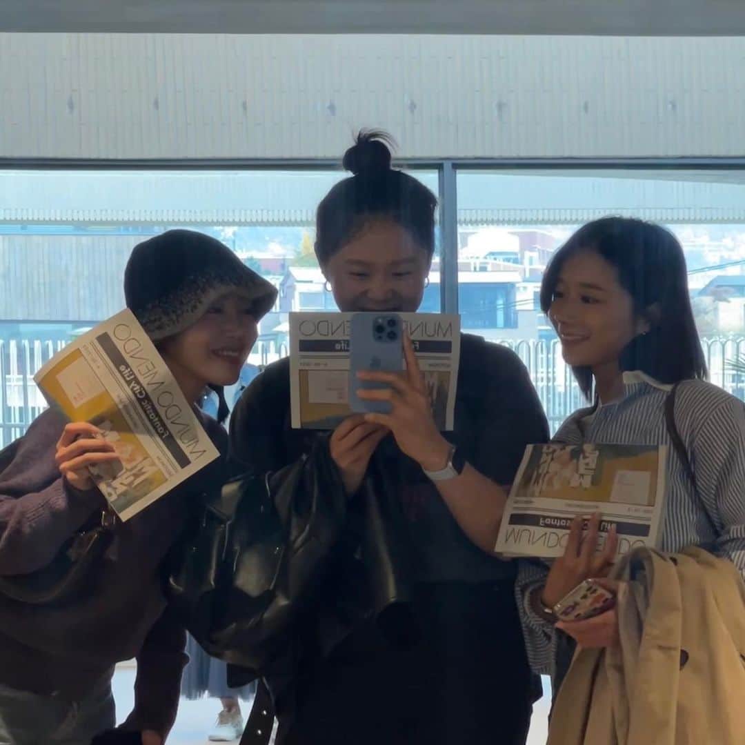 ソ・ウナのインスタグラム：「나의 든든이들과 🫶🏻 아 ! 오늘 드디어 내가 찾던 향을 찾아버렸어!」