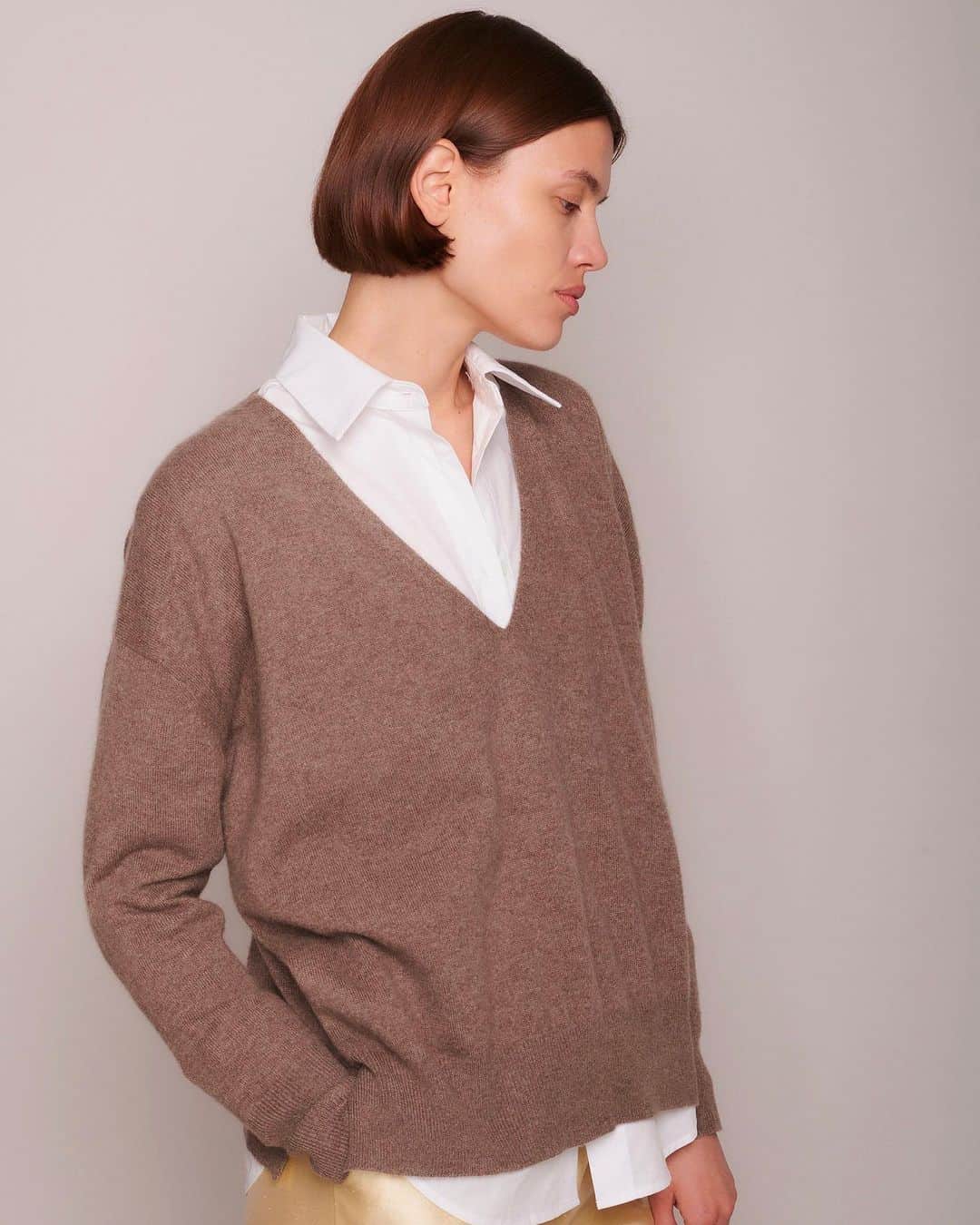 オーガニックバイジョンパトリックのインスタグラム：「Back In Stock The Ada Cashmere V-Neck  organicbyjohnpatrick.com  #cashmere  #organicbyjohnpatrick  #sweaters #knitwear  #fashion」