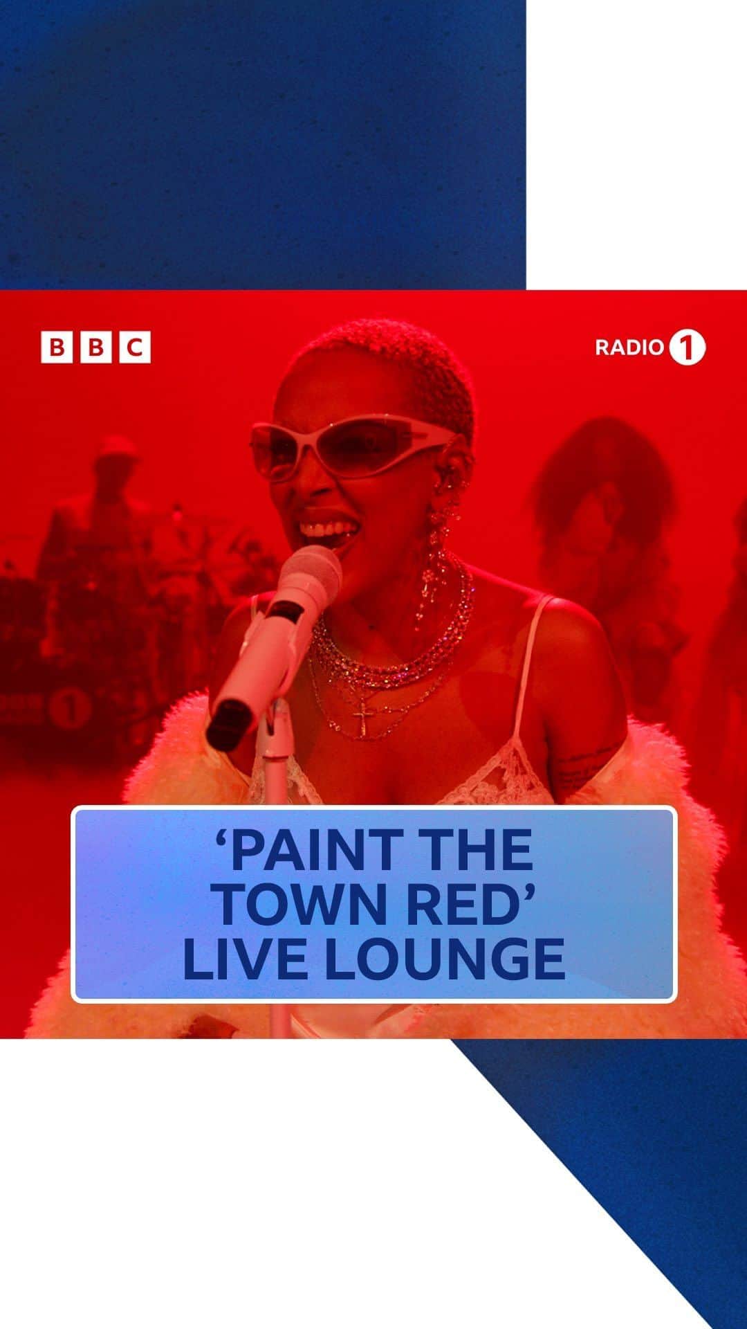 BBC Radioのインスタグラム：「@dojacat painting the #livelounge red ❤️‍🔥  listen now on @bbcsounds 🫶」