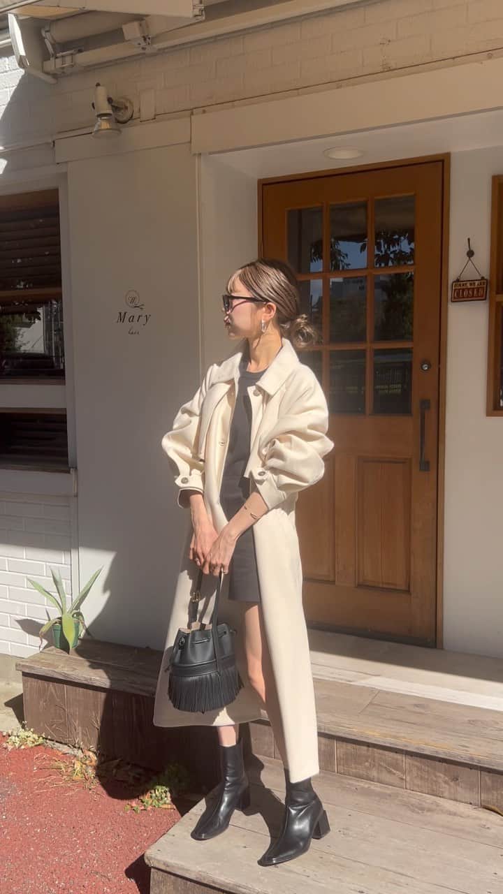 のインスタグラム：「おnewのコート🧥 スタンドネックにも出来る2wayで 生地もしっかりしてるしウエストマークでスタイルアップも◎  162cm / アイボリー M @classicalelf_official  #クラシカルエルフ #classicalelf #エルフコーデ #ユニクロ #ザラ #zozo #zozotown #zozo購入品 #zozotown購入品  #秋服 #初秋コーデ」