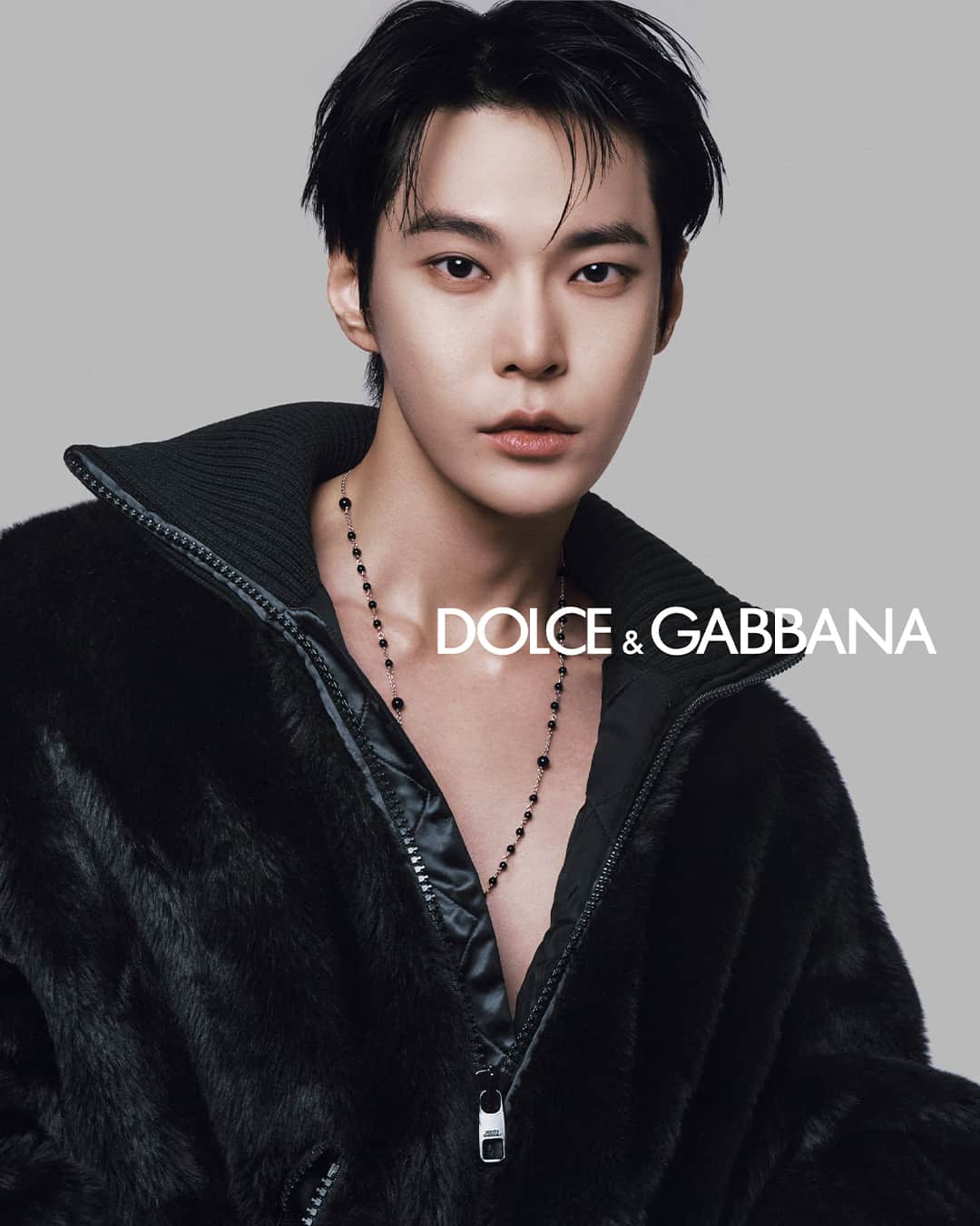 のインスタグラム：「Global Ambassador @do0_nct photographed by @parkjongha for #DGFW23. #DolceGabbana #DGxDOYOUNG   Stylist @kimvenchy Makeup @bit.boot_ase Hair @bit.boot_1shee」