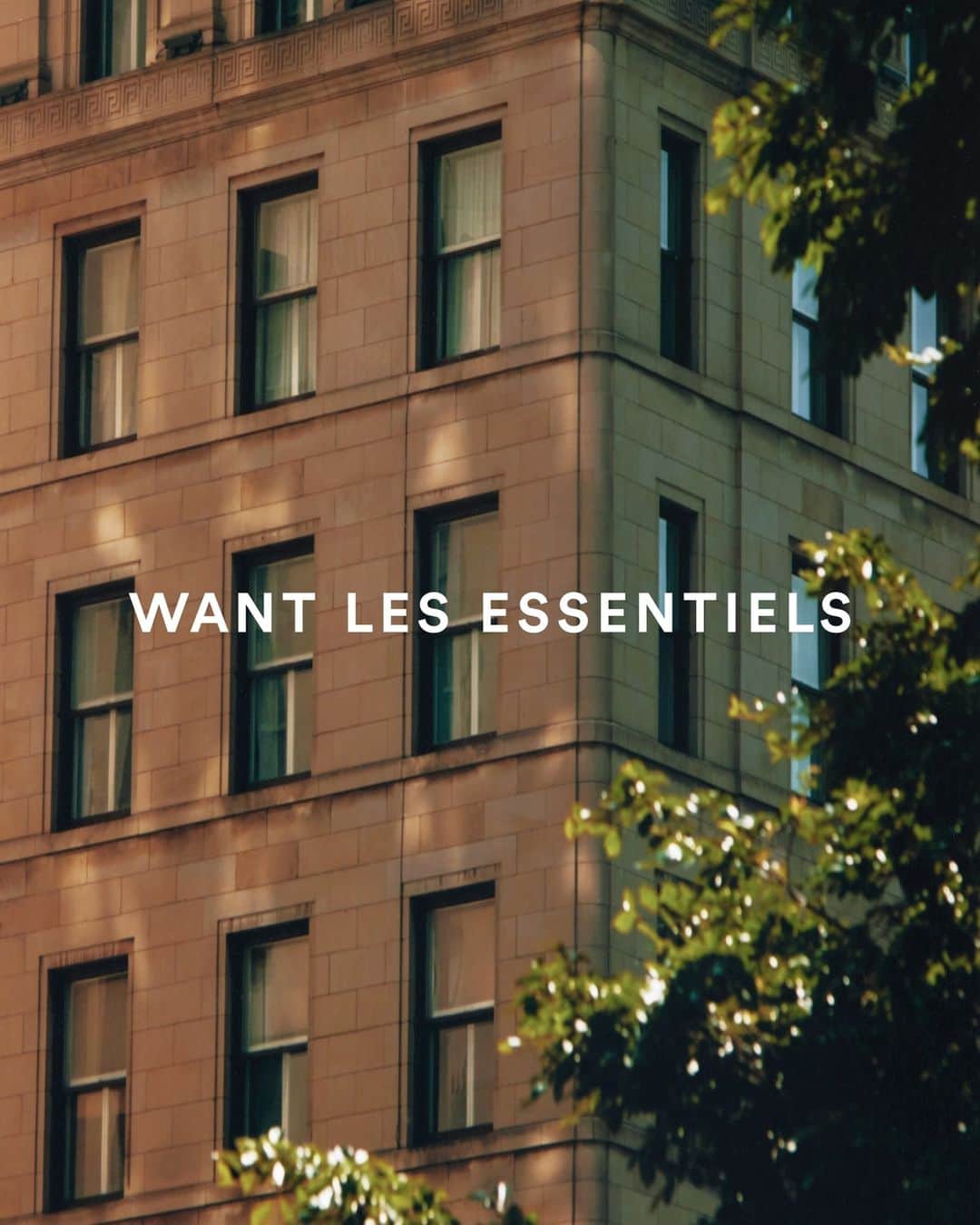 ウォントのインスタグラム：「Discover the New WANT Les Essentiels: Timeless Classics, Reimagined! Explore the collection in-store and online at wantlesessentiels.com⁠ —⁠ Découvrez les nouveaux essentiels de WANT : Des classiques intemporels, réinventés! Parcourez la collection en boutique et en ligne sur wantlesessentiels.com」