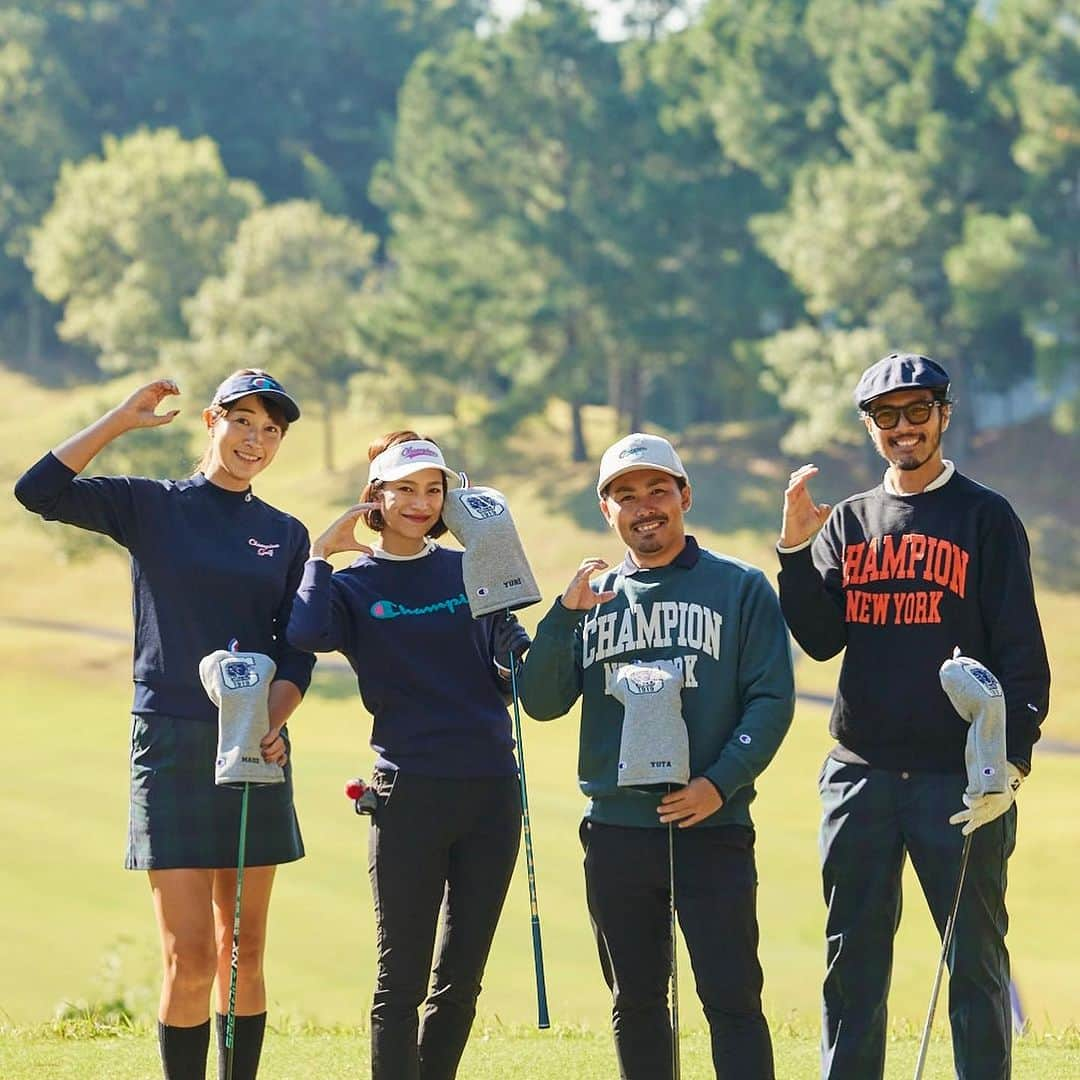 紺野ゆりのインスタグラム：「チャンピオンゴルフCUP🏌️‍♀️✨ に参加してきました☆☆  今回は、狩野舞子ちゃんとペア戦でベストボール形式😆😆 ペアって知ってから今日が楽しみで楽しみで🤭✨✨ 同じ組はＺＯＥくんと村越優汰さん♫  ウェアはみんなスウェットコーデで可愛かった🥰  いっぱい写真、動画あるのでしばらくお付き合いください😝  みんなお揃いのヘッドカバー、名前入りなんです。嬉しい🥹❤ 素敵なプレゼント、企画をありがとうございます🥹✨✨  あー楽しかった(*≧∀≦*)  今回もまたいろんな人とゴルフを通して仲良くなれて嬉しい♫  コンペの結果はまた次の投稿で、、✨  #PR #yurigolf🦋  #championjapan  #golf#golfswing#ゴルフスイング#golfwear#ゴルフ女子#골프#골프스윙#골프여자 #ゴルフウェア #ゴルフコンペ」