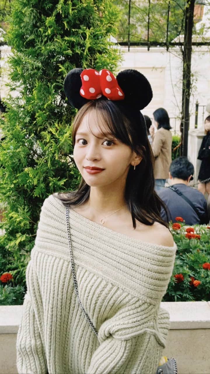 のインスタグラム：「DAZZカメラにハマったディズニーでした✨  #ディズニー #ディズニーシー #ディズニーコーデ #フィルム #フィルム #disney」