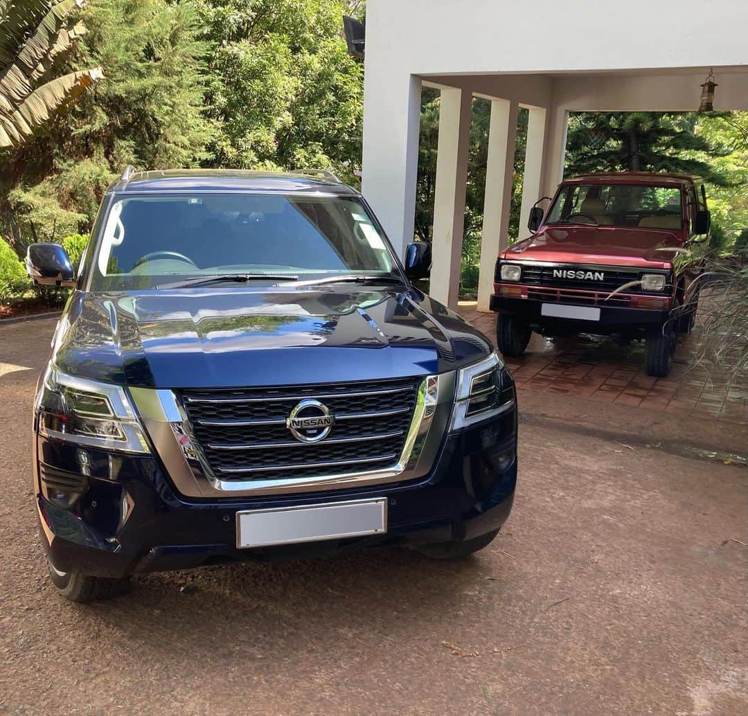 Nissanのインスタグラム：「Like father, like son! 🤩 ​  📸: @jaimeangelodiaz​  Don't forget to use the hashtag #MyNissanMemory to be featured in our official 90th anniversary video!​  #Nissan #NissanPatrol #Nissan90th #Anniversary #CarLover #Cars #CarsOfInstagram」