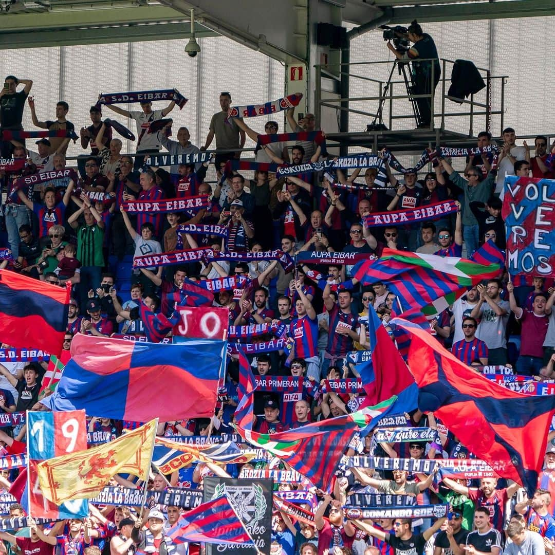 SDエイバルのインスタグラム：「📸 Fotos del último enfrentamiento ante el @realvalladolid en Ipurua (0-2).   #EibarRealValladolid | #BetiArmaginak⚔️」