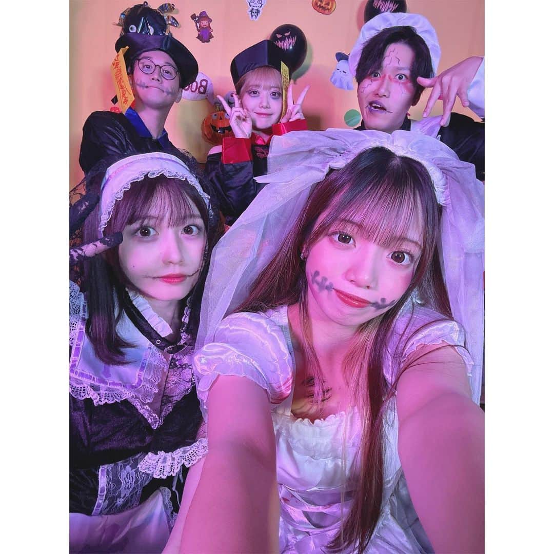 みーみのインスタグラム：「配信来てくれてありがとう🎃👻」