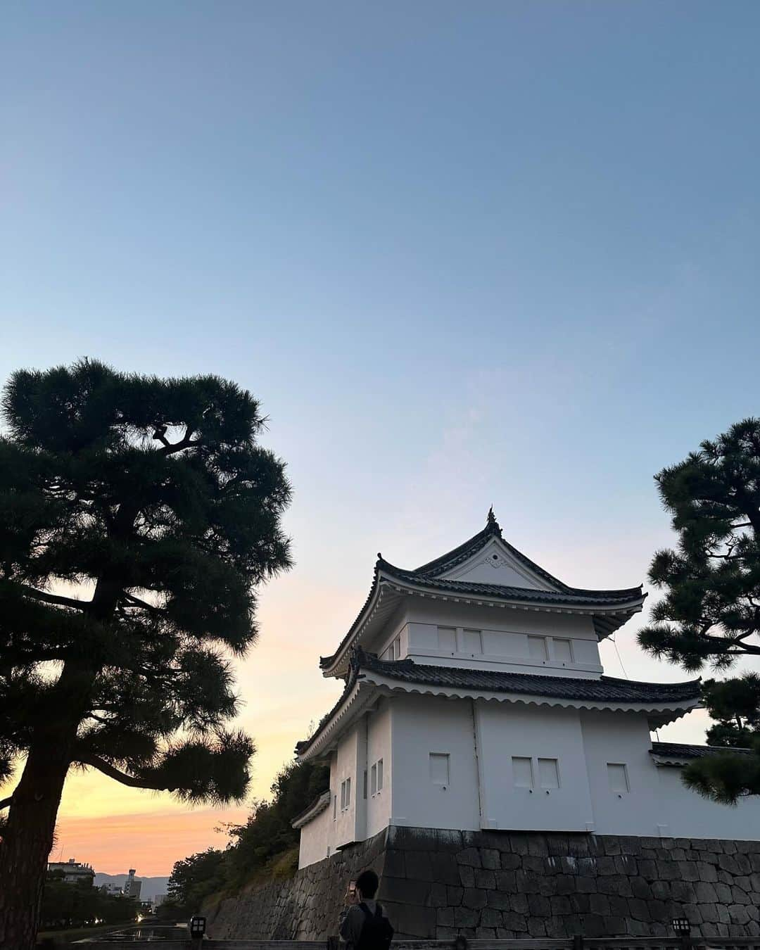 mizukiさんのインスタグラム写真 - (mizukiInstagram)「kyoto！⛩️🎀💞 ㅤㅤㅤㅤㅤㅤㅤㅤㅤㅤㅤㅤㅤ 久しぶりに来られて嬉しい☺️ みんながおすすめのお店たくさん教えてくれたので頑張っていろいろ行きたい！！🍵🤍 ㅤㅤㅤㅤㅤㅤㅤㅤㅤㅤㅤㅤㅤ #京都#祇園#日韓夫婦#한일부부」10月26日 22時37分 - mizukidrop