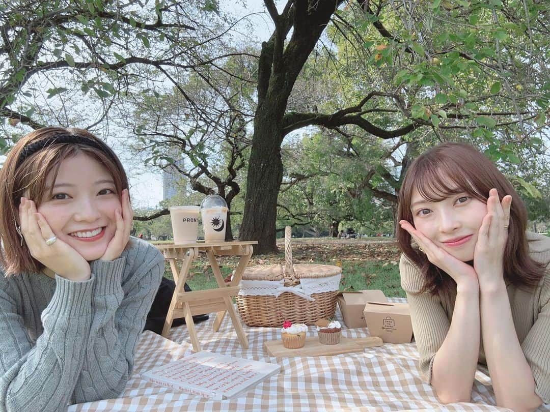 辻野かなみさんのインスタグラム写真 - (辻野かなみInstagram)「❤︎  ⁡ 先日、#工藤美桜 ちゃんと ピクニックしたよ🧁🧺🤍  こういうピクニックしてみたかったから嬉しい☺️ ⁡ みおの可愛さに終始癒されてました🥰 ⁡ 最近は、心地いい気温で過ごしやすい♪ ⁡ #辻野かなみ　#かなみん　 #おしゃピク  #ピクニック  #秋ピクニック #超ときめき宣伝部　#超とき宣 #𝗂𝗇𝗌𝗍𝖺𝗀𝗈𝗈𝖽 #𝗂𝗇𝗌𝗍𝖺𝗅𝗂𝗄𝖾 #𝖿𝗈𝗅𝗅𝗈𝗐𝗆𝖾 #𝗅𝗈𝗏𝖾 #데일리룩　#데일리룩코디　#패션	#오오티디 #데일리　#좋아요　#팔로우」10月26日 22時39分 - kanami_tsujino_official