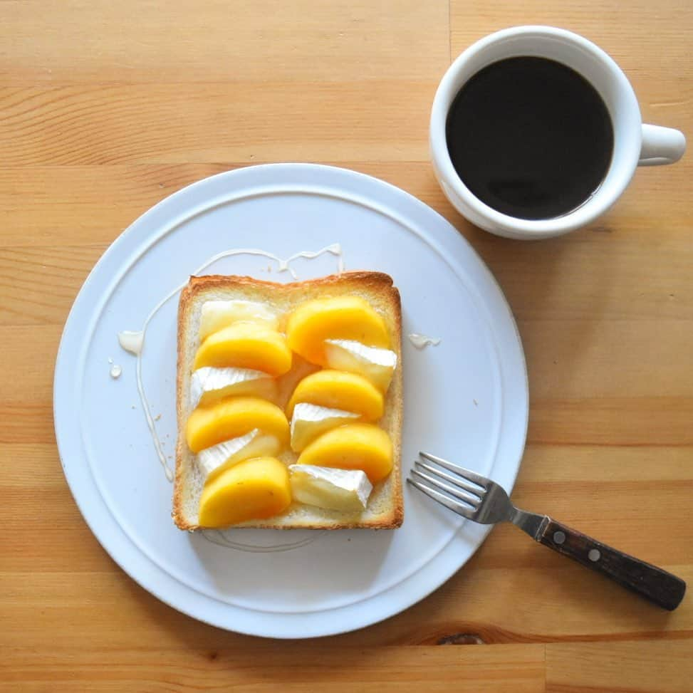 山崎佳のインスタグラム：「Today’s breakfast.」