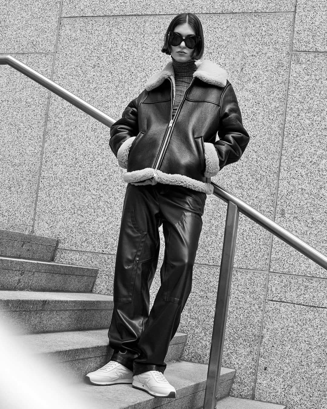 ラグ&ボーンのインスタグラム：「WARM UP. The attitude of leather with the warmth of shearling.」