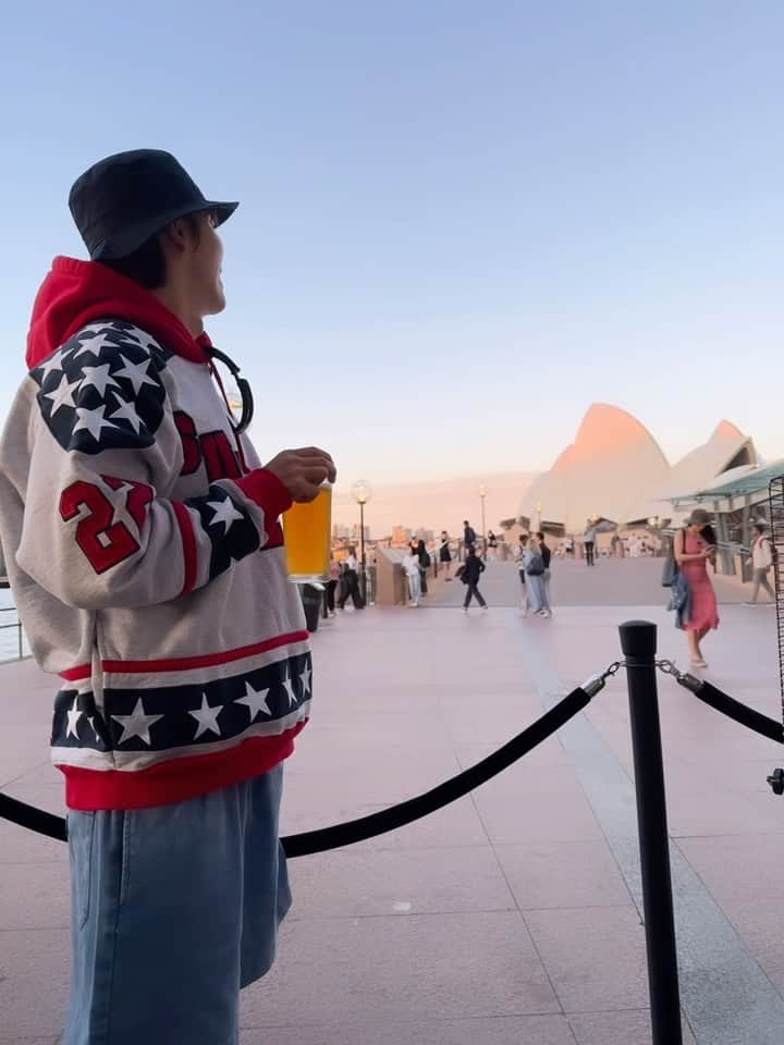 ドンヘのインスタグラム：「The Sydney Opera House 💙」