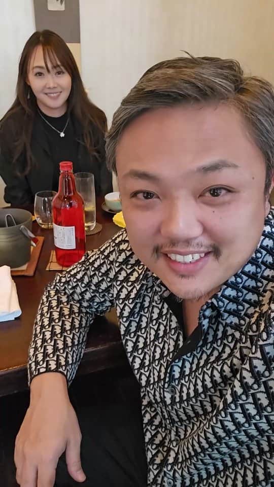 与沢翼のインスタグラム：「宮崎牛を食べに行ってきた。所有してるペントハウス（Grande）の真下にある店。お会計は4,416AED（約18万円）。ドバイでこの高品質にしてはお安い。前回ここに来た日の夜に妻は破水して美蘭が生まれたので3か月ぶり。焼酎一本空けてブルジュハリファの自宅まで散歩しつつ酔っ払いおじさんは帰宅した。  #湖畔亭」