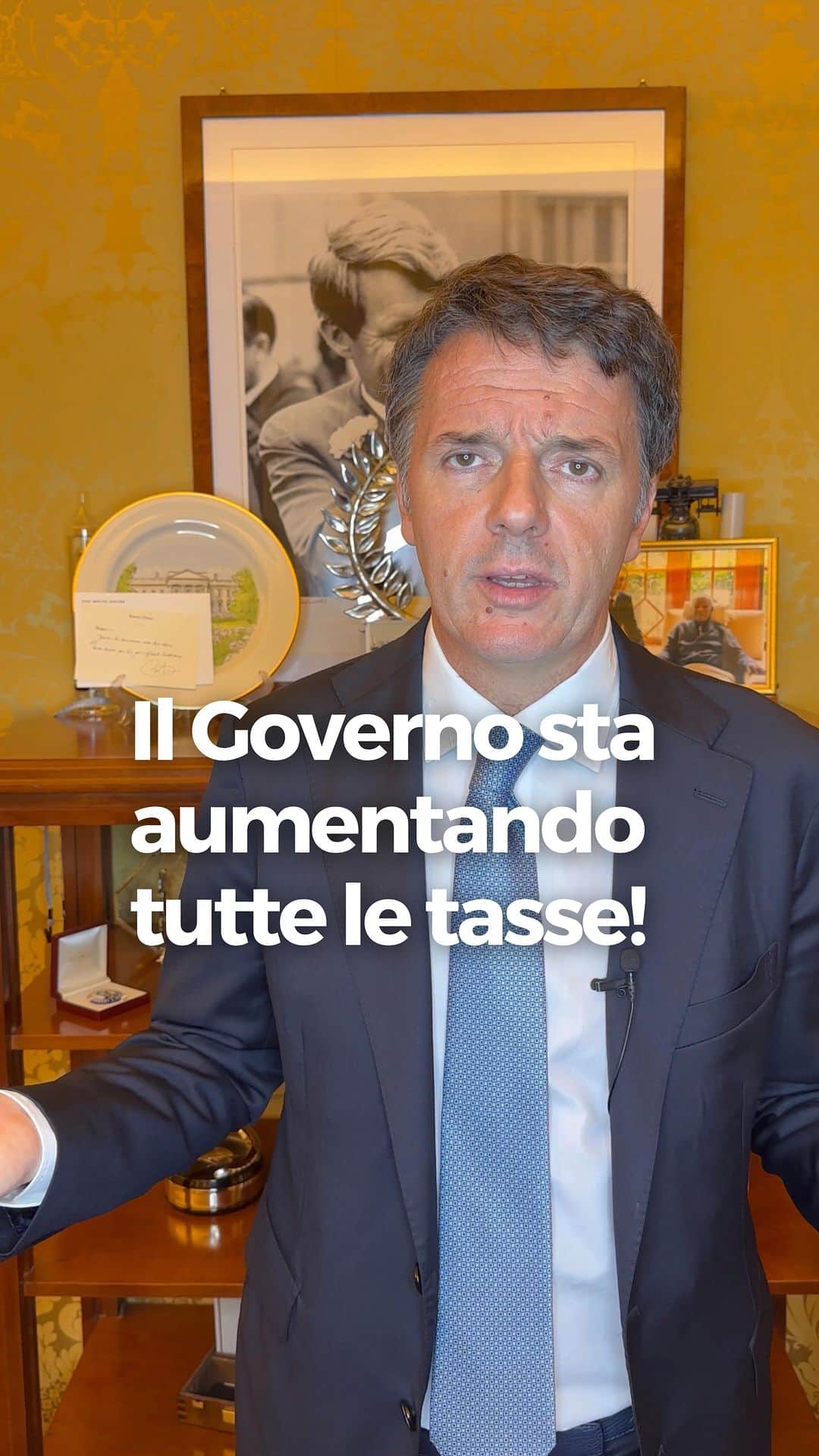 マッテオ・レンツィのインスタグラム：「La destra alza le tasse, la sinistra vuole la patrimoniale.  Ma vi sembra normale?」