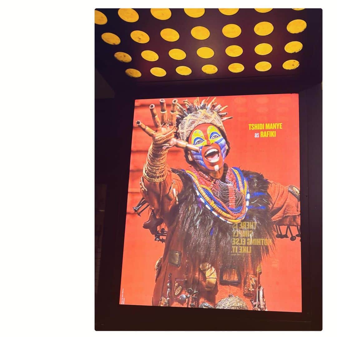 本間多恵さんのインスタグラム写真 - (本間多恵Instagram)「🇺🇸🎵Broadway musical ＼The Lion King🦁／Awesome!!  ハクナマタタ♡  #ny #broadway #musical #lionking #love」10月27日 0時04分 - taehonma