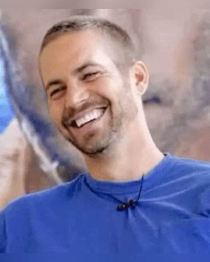 ポール・ウォーカーのインスタグラム：「How much do you love this smile? Post your favorite #PaulWalker gif! ⬇️ #TeamPW」