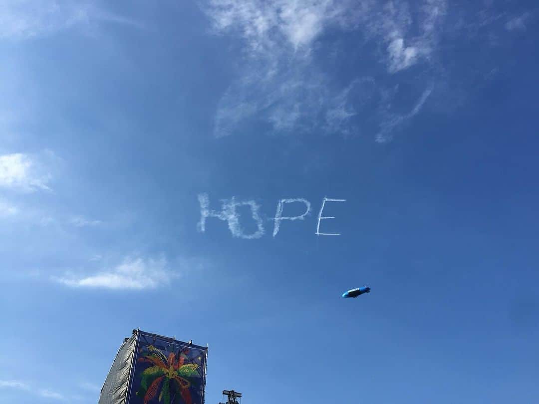 マチルダ・ルッツのインスタグラム：「HOPE」