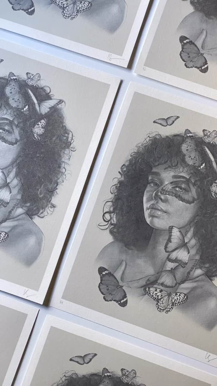 目黒ケイのインスタグラム：「10/27 Friday @ 9AM EST/2PM GMT “Transform” - Limited Edition Print will be available at keimeguro.com/shop 日本時間: 10月27日 金曜日22時「Transform」限定プリントリリースのお知らせです  This drawing is a reminder for myself and everyone that you can heal and evolve simultaneously- growth is not linear and we all have our own special timing. By purchasing a print you support what I do and can continue to share and (in my own, weird way) give back to the collective. Thank you to the new and continued collectors, I love you lots and hope the butterflies bring you happiness.🦋  - Signed and Editioned - Acid-Free fine art quality print, 100lb (270g/m) - Dimensions: 9in x 12in (22.9cm x 30.5cm) - Original media: Pencil, graphite, and Photoshop (mixed media) - Includes a handwritten thank you note and a set of postcards (4) - Insured with a tracking number - Prints will ship by November 17th  🦋🌎FREE SHIPPING WORLDWIDE🌎🦋 www.keimeguro.com/shop (link in bio) #art #artprint #artist #drawing #butterfly」