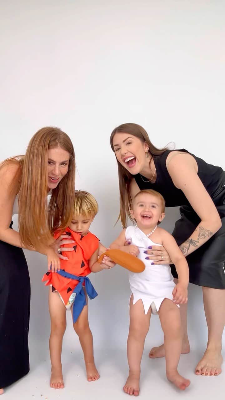 マリ・マリアのインスタグラム：「chegou a hora dos nossos pititicos Noah e Aurora! não foi fácil, mas o vídeo aconteceu 😂❤️」