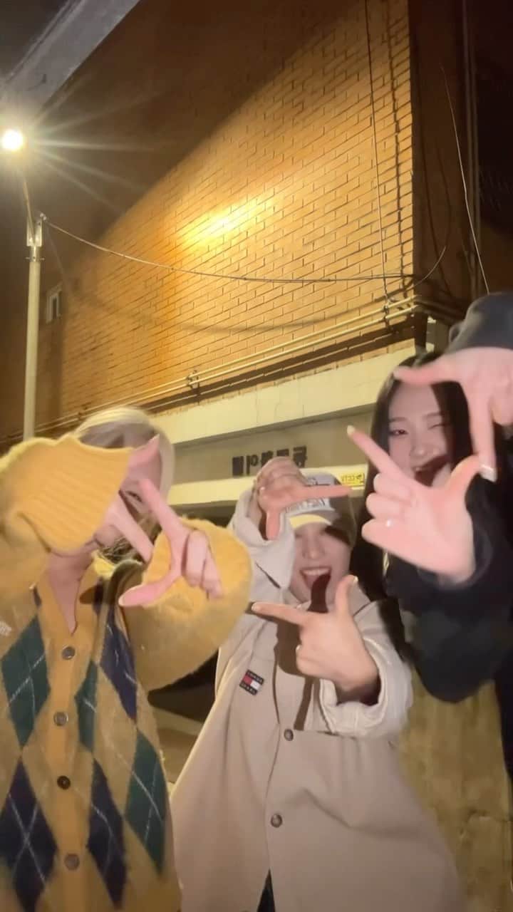 フィインのインスタグラム：「진짜 찐 러블리 내사랑들」