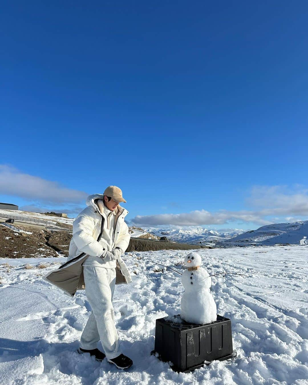 チェ・ウシクさんのインスタグラム写真 - (チェ・ウシクInstagram)「❄️ ⛄️ 🥕 🐰」10月27日 1時06分 - dntlrdl