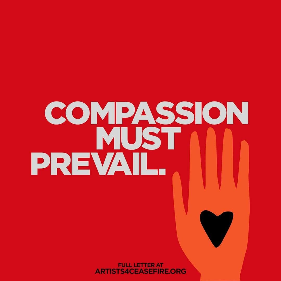 マーク・ラファロのインスタグラム：「We come together as artists and advocates, but most importantly as human beings witnessing the devastating loss of lives and unfolding horrors in Israel and Palestine.   Please join us in demanding that Congress, @POTUS, and other world leaders call for an immediate de-escalation and ceasefire in Gaza and Israel before another life is lost. We must facilitate a ceasefire without delay – an end to the bombing of Gaza, the safe release of all hostages, and adequate access for humanitarian aid to reach the people that desperately need it.   Read our full letter at artists4ceasefire.org」