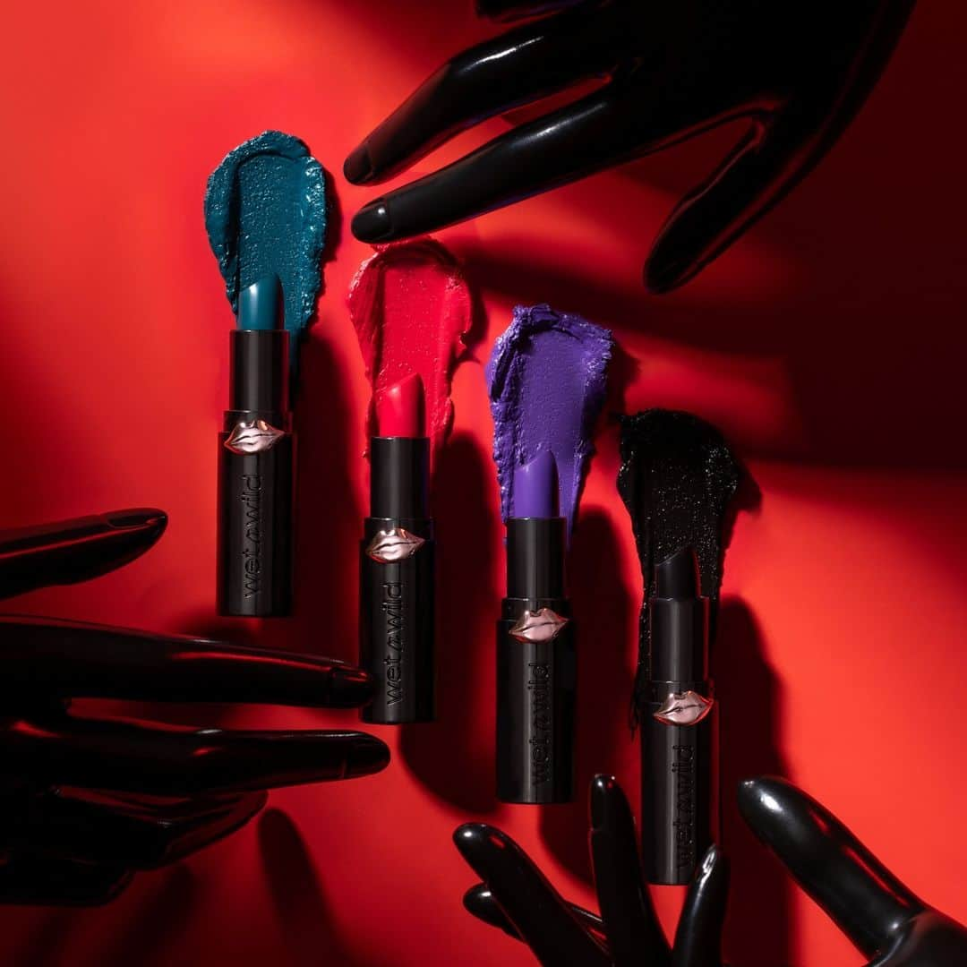 wet'n wild beautyさんのインスタグラム写真 - (wet'n wild beautyInstagram)「Get your claws on these wickedly bold colors...⁠  🔵 Teal to Bedevil⁠  ⚫️ Eerie Onyx⁠  🟣 Wicked Amethyst⁠  🔴 Pink Crimes⁠ ⁠ FM Now @Walmart @Amazon @cvspharmacy @ultabeauty @fivebelow and wetnwildbeauty.com 👻 #CrueltyFree #WNWSpookySeason⁠」10月27日 1時19分 - wetnwildbeauty