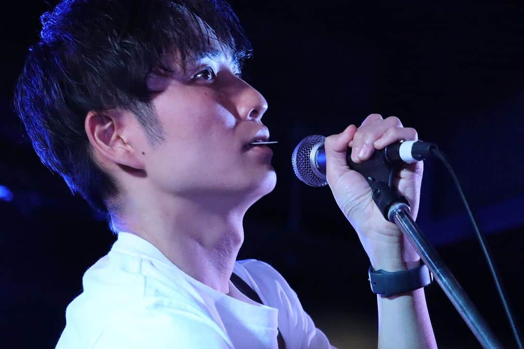 洲崎貴郁のインスタグラム：「クラブでバンドライブも悪くないわね。 最高でした！！  #JOULE #RunnyNoize #ラニーノイズ」