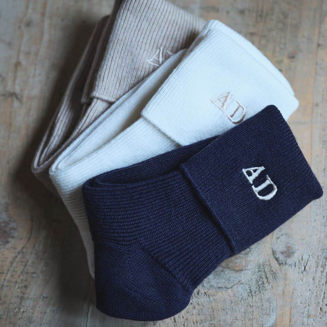 Johnstonsさんのインスタグラム写真 - (JohnstonsInstagram)「Give a gift that’s truly unique with our personalised embroidery service. We can add initials to Throws, Blankets, Capes and accessories and present your gift in an elegant box.⁣ ⁣ ⁣ ⁣ ⁣ ⁣ ⁣ ⁣ ⁣ #JohnstonsOfElgin #Monogramming #Personalised #PersonalisedGifts #PersonalisedGift #GiftWrapping #GiftWrap #GiftWrapped #GiftBox」10月27日 1時20分 - johnstonsofelgin