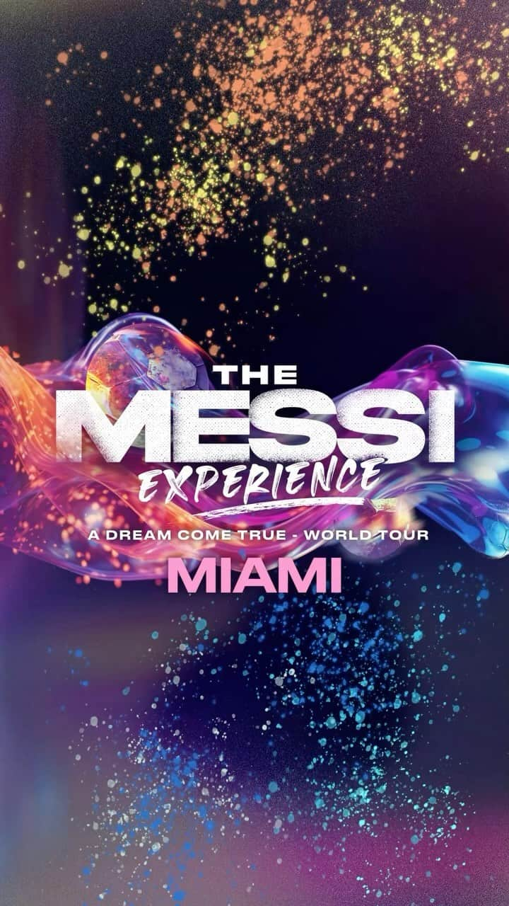 リオネル・メッシのインスタグラム：「Les presento @themessiexperience world tour! 😉 Por primera vez van a poder hacer un viaje interactivo por mi carrera y revivir momentos inolvidables para mí, gracias a las últimas tecnologías. Va a ser espectacular!! Los tickets ya están disponibles en el link de mi bio y en themessiexperience.com  Primera parada en Miami!!! 🌴🦩#TheMessiExperience  Let me introduce you to @themessiexperience world tour! 😉 For the first time ever, you’ll be able to enjoy an interactive journey through my career and relive some of my most unforgettable moments, thanks to the latest technology. It’ll be amazing! Tickets are now on sale via the link in my bio and at themessiexperience.com  First stop: Miami!!! 🌴🦩」