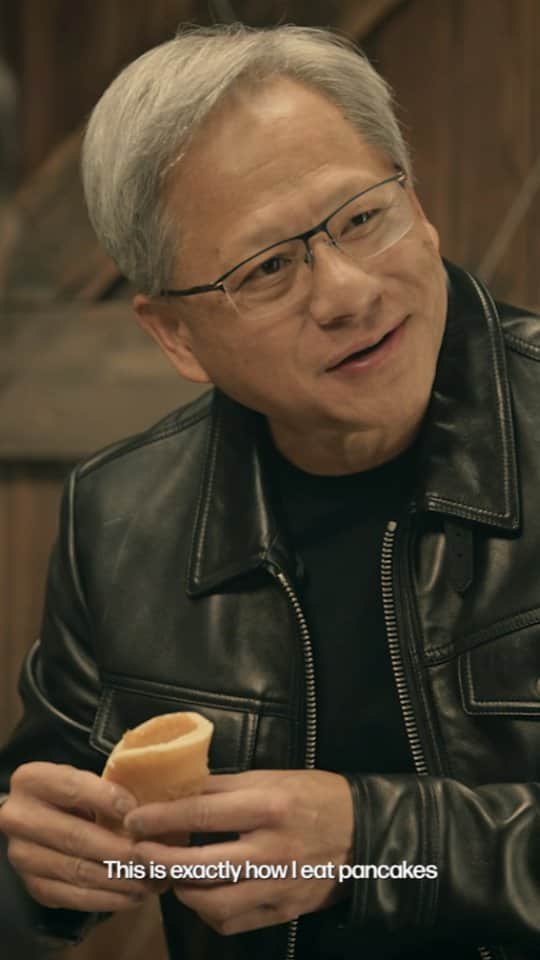 HP（ヒューレット・パッカード）のインスタグラム：「Who wants to talk #AI over pigs in a blanket?  For season two of The Moment with @ryanpatelglobal, we were thrilled to talk about the future of AI with Jensen Huang, co-founder, president and CEO of @nvidia, a world leader in artificial intelligence computing.   Jensen talked with Ryan in the garage about the rapid acceleration of AI, what gets him most excited about what’s ahead and lessons from NVIDIA’s amazing growth journey, including stories from its earliest days inside a @dennysdiner  All episodes from season two are now available on our YouTube channel. Subscribe for more. #HPTheMoment」