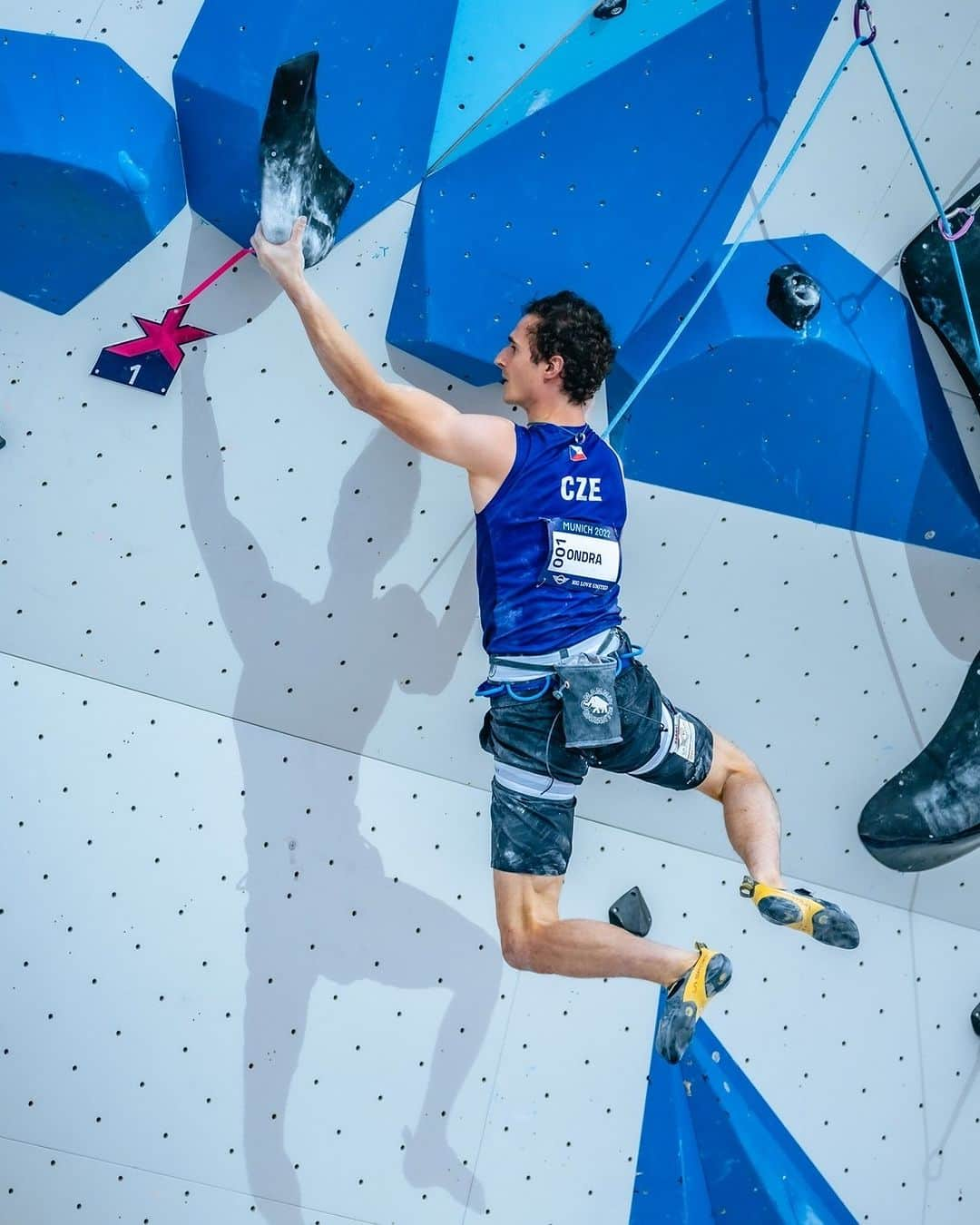 アダム・オンドラさんのインスタグラム写真 - (アダム・オンドラInstagram)「Boulder & Lead European Qualifier in Laval started today ✌️ The men will compete in bouldering and lead climbing combined from tomorrow, and the whole event will finish on Sunday. I'm ready, keen on competing and looking forward to what the route setters will prepare for us 💪  FRIDAY, 27 OCTOBER (UTC+2:00): 9:00 - men's boulder & lead qualification, boulder round 16:00 - men's boulder & lead qualification, lead round  SATURDAY, 28 OCTOBER (UTC+2:00): 9:00 - women's boulder & lead semi-final, boulder round 14:00 - men's boulder & lead semi-final, boulder round 19:00 - boulder & lead semi-final, lead rounds  SUNDAY, 29 OCTOBER (UTC+1:00): 9:30 - women's boulder & lead final 14:30 - men's boulder & lead final  You can watch the comps on @eurosport or on the @ifsclimbing YouTube channel ☝️  More information 👉 the link is in BIO.  Pics by @pet.phot from the European Championships in Mnichov 2022  #adamondra #AO #sportclimbing #climbing #bouldering #leadclimbing  @mammut_swiss1862 @lasportivagram @euroholds @rohlik.cz  @mix.it @sensfoods @hudysport @211_zpmvcr @horosvaz.cz  @mercedesbenz_autojihlava @olympcsmv @horosvaz.cz Cardion」10月27日 1時59分 - adam.ondra