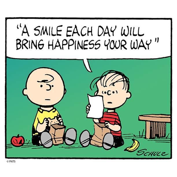 スヌーピーのインスタグラム：「Smile today 😁」