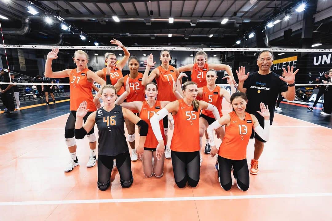ヌットサラ・トムコムさんのインスタグラム写真 - (ヌットサラ・トムコムInstagram)「Week 3 done ✅  No caption needed 🫶🧡🌵  #AUVB #Season3 #BeUnlimited」10月27日 2時19分 - nootsara13