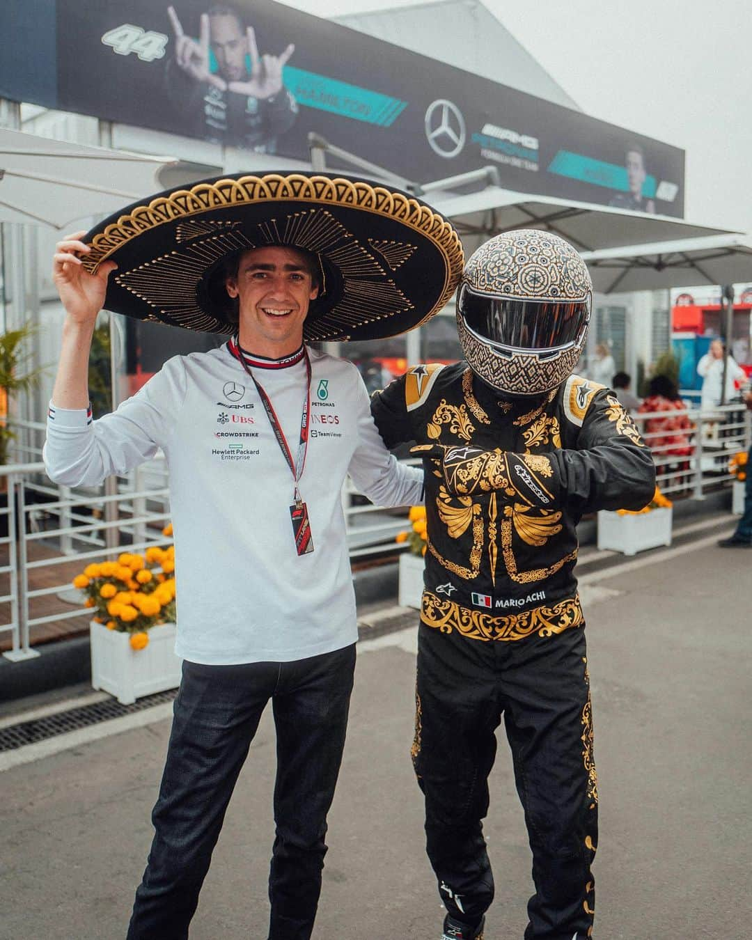 MERCEDES AMG PETRONASさんのインスタグラム写真 - (MERCEDES AMG PETRONASInstagram)「Last time out in Mexico. 💚🤍❤️ Good memories, let’s go out there this weekend and make some more. 💪」10月27日 2時20分 - mercedesamgf1