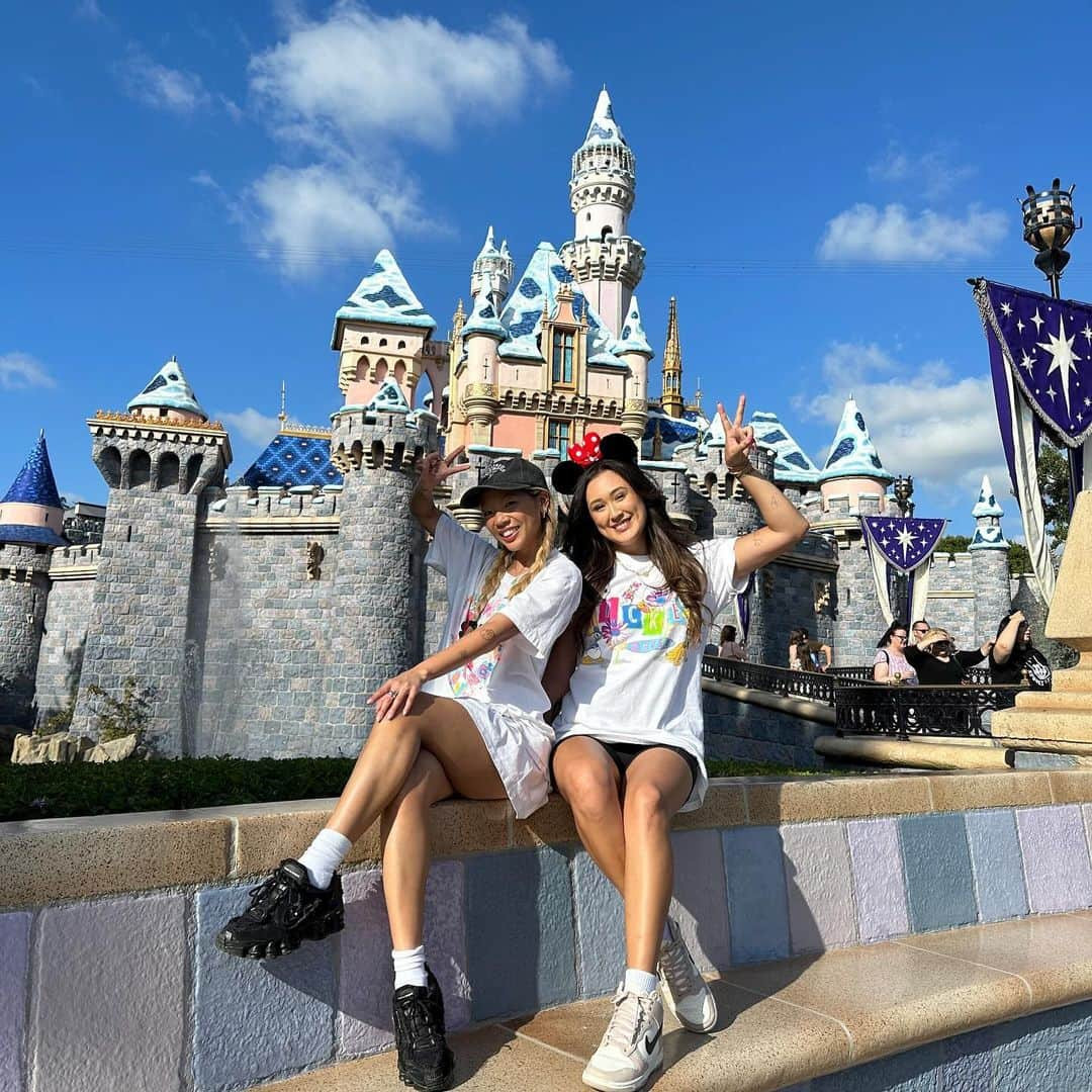 Lauren Riihimakiのインスタグラム：「disney princesses for a day (🫧bubbles were paid actors in pic 8🫧)」