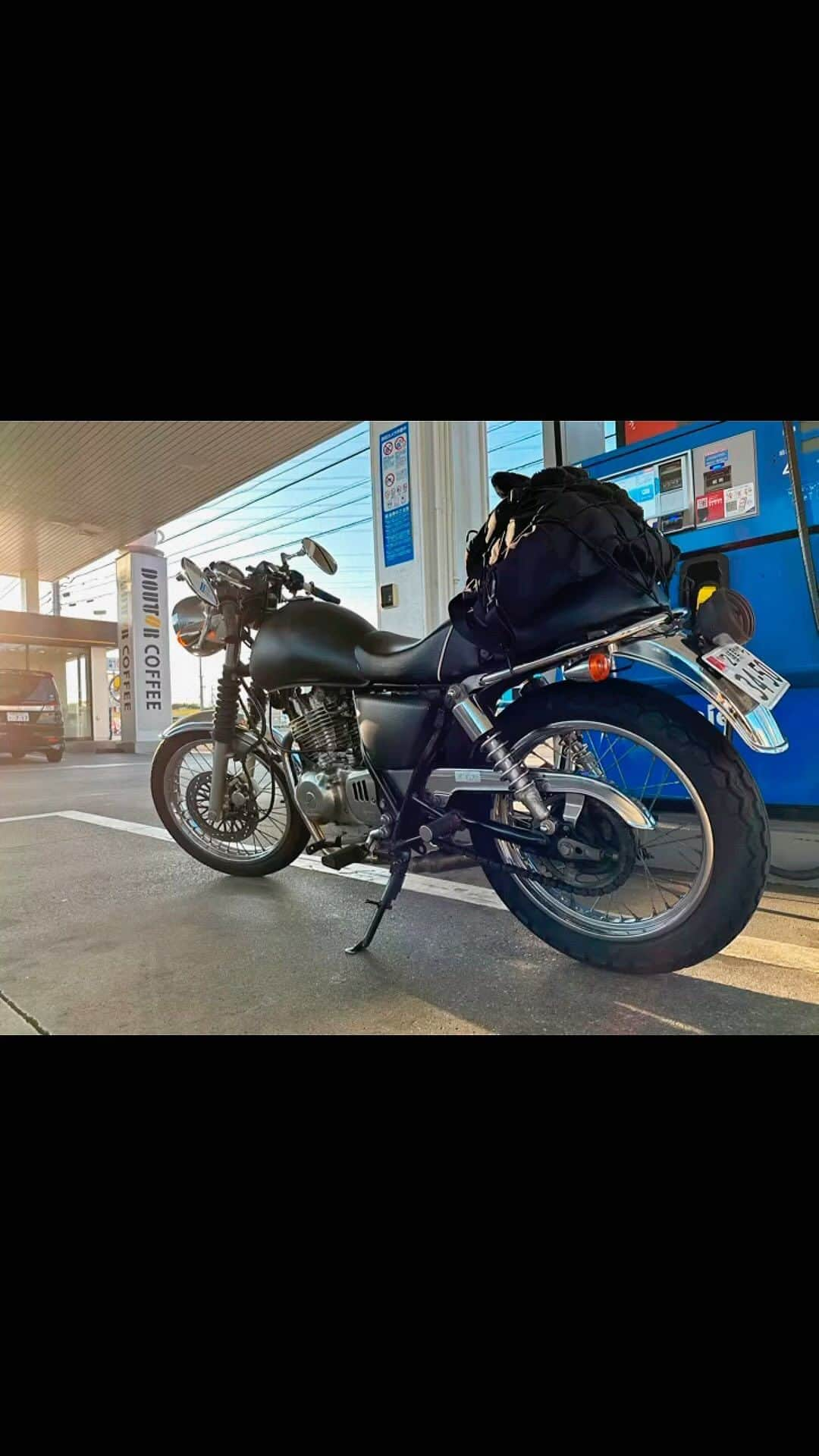 嶋田遼太郎のインスタグラム：「どんどん愛着が湧いていく🏍️  #bikelife #bikeride  #costumebike」