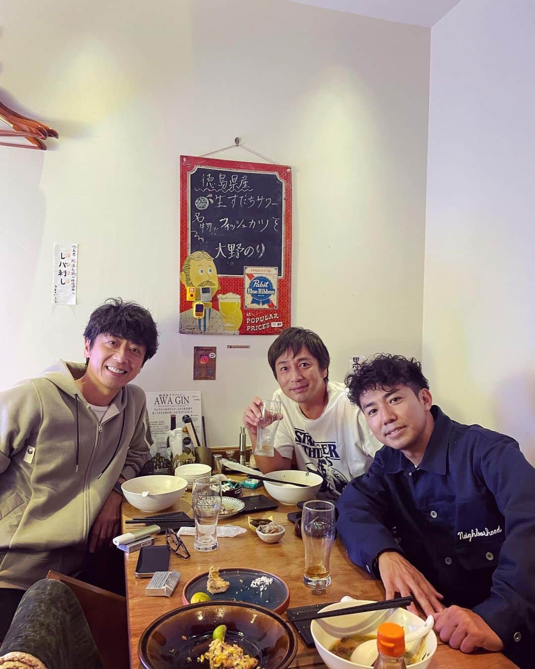 綾部祐二のインスタグラム：「徳井さん、後藤さん🫡 お兄ちゃん達と健康、漫才、アメリカ、仕事、また健康について熱く語り合った夜👨‍⚕️」