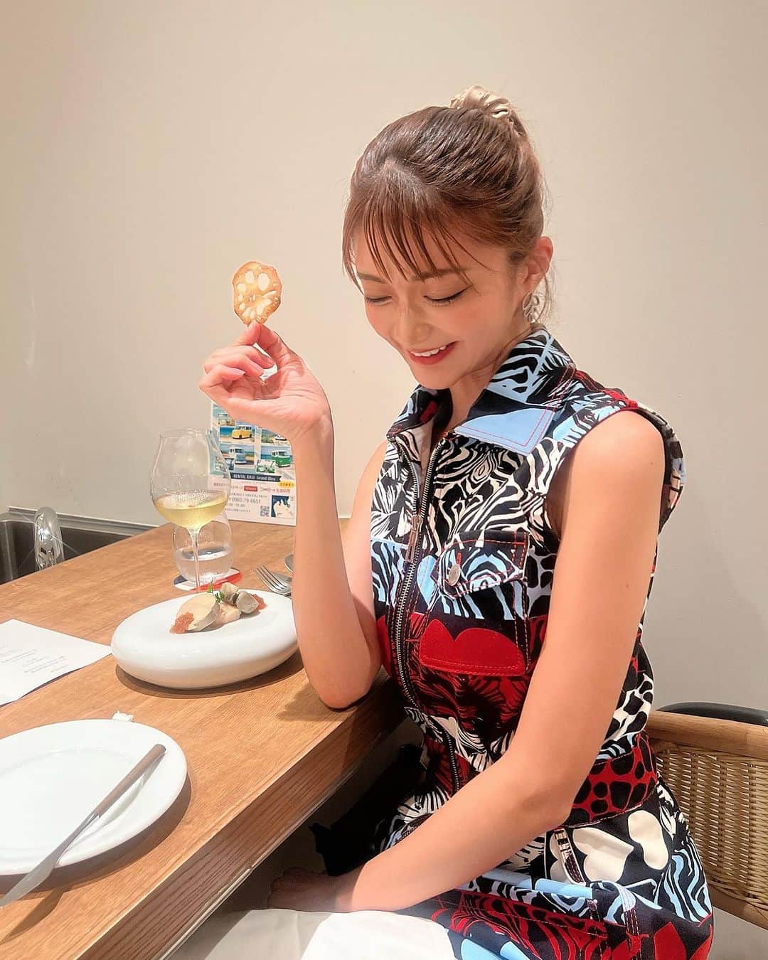 のインスタグラム：「・  宮古島ギャマンでディナー💙  @grand_bleu_gamin_restaurant   お友達と素敵な時間を過ごせました☺️🧡  ゴルフ後だったから たくさん食べちゃった！  お腹いっぱい！😆👍  ・ ・ ・  #宮古島#宮古島グルメ #ギャマン#grandbluegamin #グランブルーギャマン #宮古島ディナー#夜ごはん#お誕生日おめでとう #宮古島ごはん #宮古島旅行」