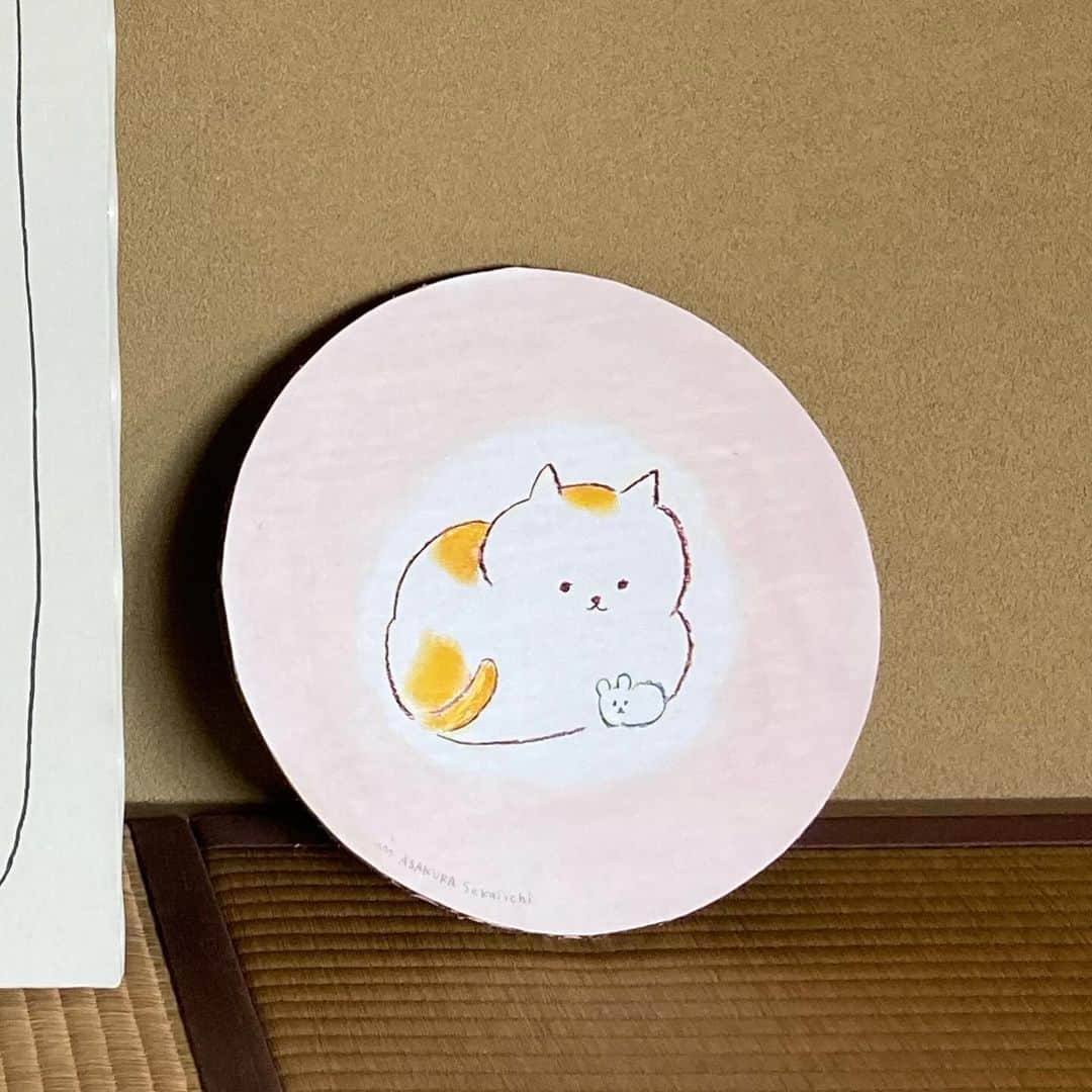 朝倉世界一さんのインスタグラム写真 - (朝倉世界一Instagram)「ネコとネズミの間とそこから見えるけしき #あうんてん」10月27日 13時00分 - askura1