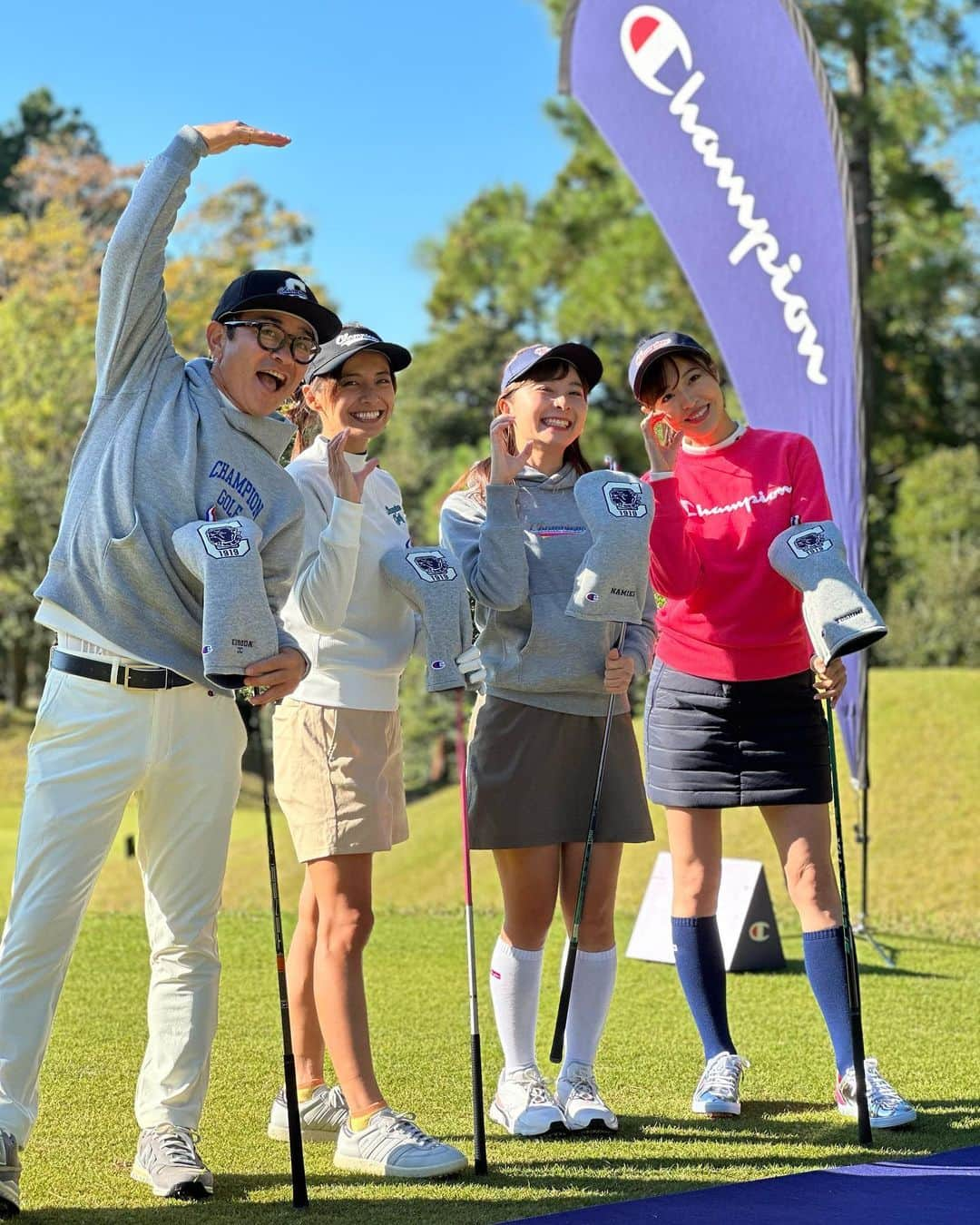 なみきのインスタグラム：「昨日は チャンピオン✖️EVENさんのコンペでした⛳️ @champion_japan  @even_magazine  ・ ・ モデルの方からアスリートの方まで様々なメンバーが集まって、とても楽しいコンペになりました☺️ 2人１組のチーム戦で、私はお久しぶりのとしみんと！！ お互いミスしてナイスショットしてのバランスがとても良くて後半ハーフはまさかのEVEN☺️ こんなこと1人だったら絶対ない！笑 こういうゴルフもいつもと違ってとても楽しい！ そしてウェアも動きやすくてゴルフしやすかったな〜！！ ・ ・ #golf #ゴルフ #GOLF #チャンピオン #CHAMPION #champion #even #ゴルフ女子 #ゴルファー #PR」