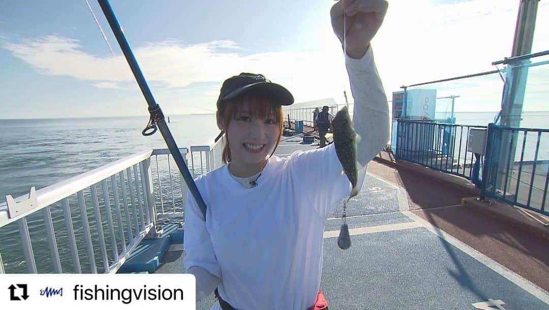 小池唯さんのインスタグラム写真 - (小池唯Instagram)「#Repost @fishingvision with @use.repost ・・・ 📺本日21時放送『釣りうぇ～ぶ 214』小池唯が福島県新地町へ釣り旅＆高原散策／荻野貴生のシーバス講座  🆓BS251ch、Youtubeで無料放送＆配信📡  【News Wave】 ・小池唯が突撃リポート！福島県 新地町海釣り公園  釣り好き女優の小池唯が、福島県の新地町海釣り公園を取材！  魚を釣って、美味しく食べることを目標に、今年リニューアルオープンした新施設を徹底紹介。  さらに震災アーカイブでの学びもあり、さらに観光情報も満載となっている。  【Fishing Wave】 ・荻野貴生に訊く！秋のオカッパリシーバス入門  産卵期を前に盛り上がりを見せる秋のシーバス情報！  特にオカッパリに特化した入門講座。  おすすめのタックル情報から、ポイントの見極め方、アプローチの方法まで、重要なコツを荻野貴生さんがじっくり解説！  未経験の方も始めるチャンスです。  【見ようぜ！土８】 ・釣りビジョンの土曜8時がパワーアップ！イチオシ番組が大集合！  今週は、チヌ釣り師・山本太郎がメタルスッテゲームに挑む『アナタに釣っていただきます』と、静岡県清水＆焼津を旅するセンドウタカシの『ぶらりバスの旅』を紹介。  🐟#マダコ #イナダ #アジ   #井手大介(@daiskeide) #岡田万里奈(@lovendor_okamari)  #荻野貴生(@takaoogino)  #小池唯(@yuikoike_official)  #山本太郎(@yamata_noorochi561115)  #センドウタカシ(@takashi_sendo_tsuri_ninja)   詳しくはプロフィール内URLや、ストーリーズから『釣りビジョンVOD』をチェック✔→@fishingvision   #釣り #釣りビジョン #釣り動画 #釣り情報 #釣りうぇーぶ #釣果情報 #釣りキャンプ #オカッパリ #シーバスフィッシング #シーバス釣り #釣りガール #イカメタル」10月27日 13時56分 - yuikoike_official