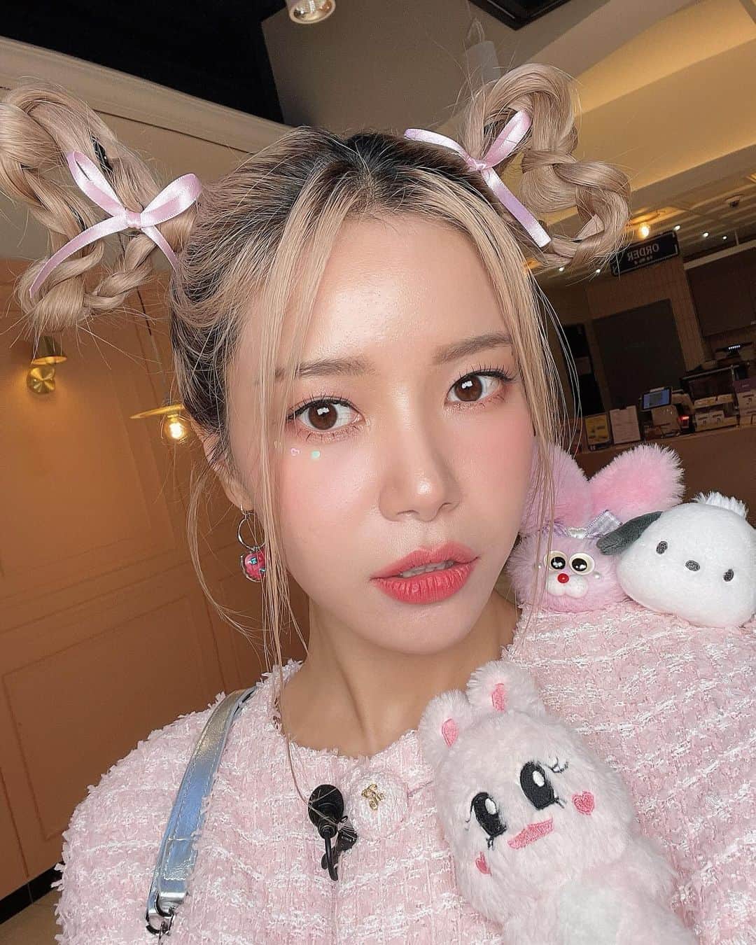 ソラのインスタグラム：「자본주의에 제대로 잡아먹혔다」