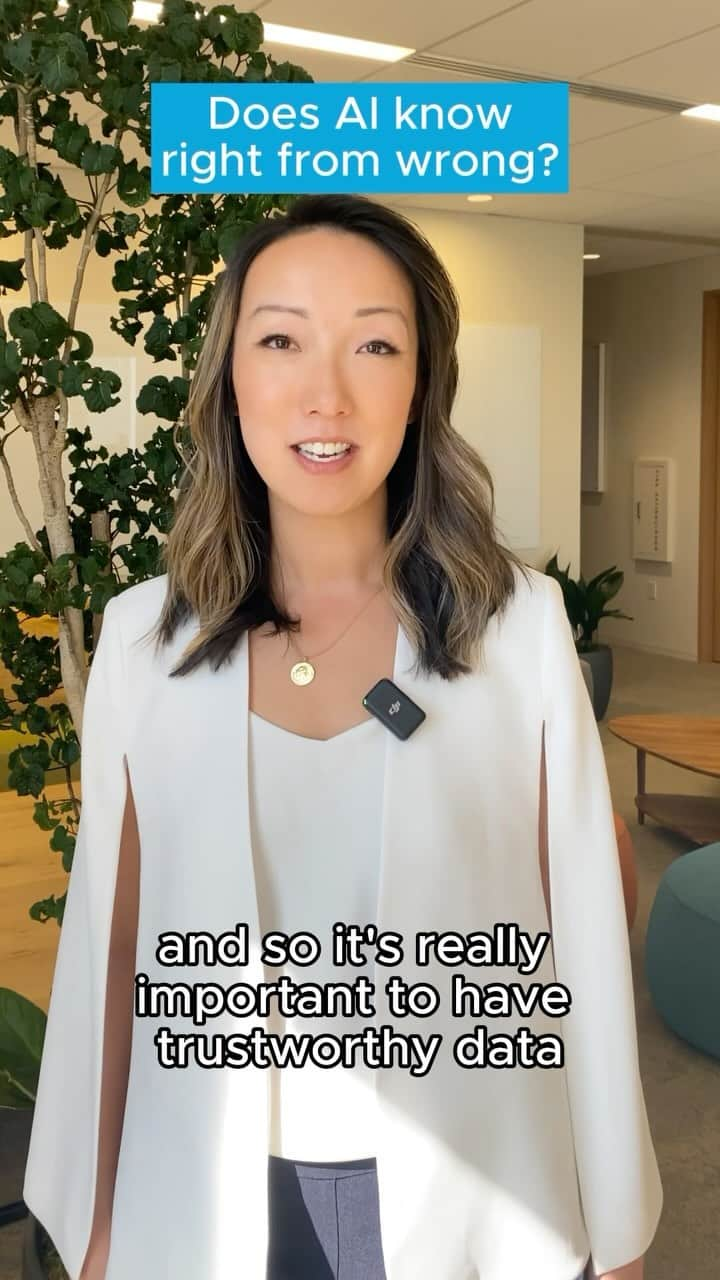 Salesforce のインスタグラム：「Trust is a must when it comes to AI. Clara Shih, CEO of Salesforce AI, spills why. #AskMoreOfAI」