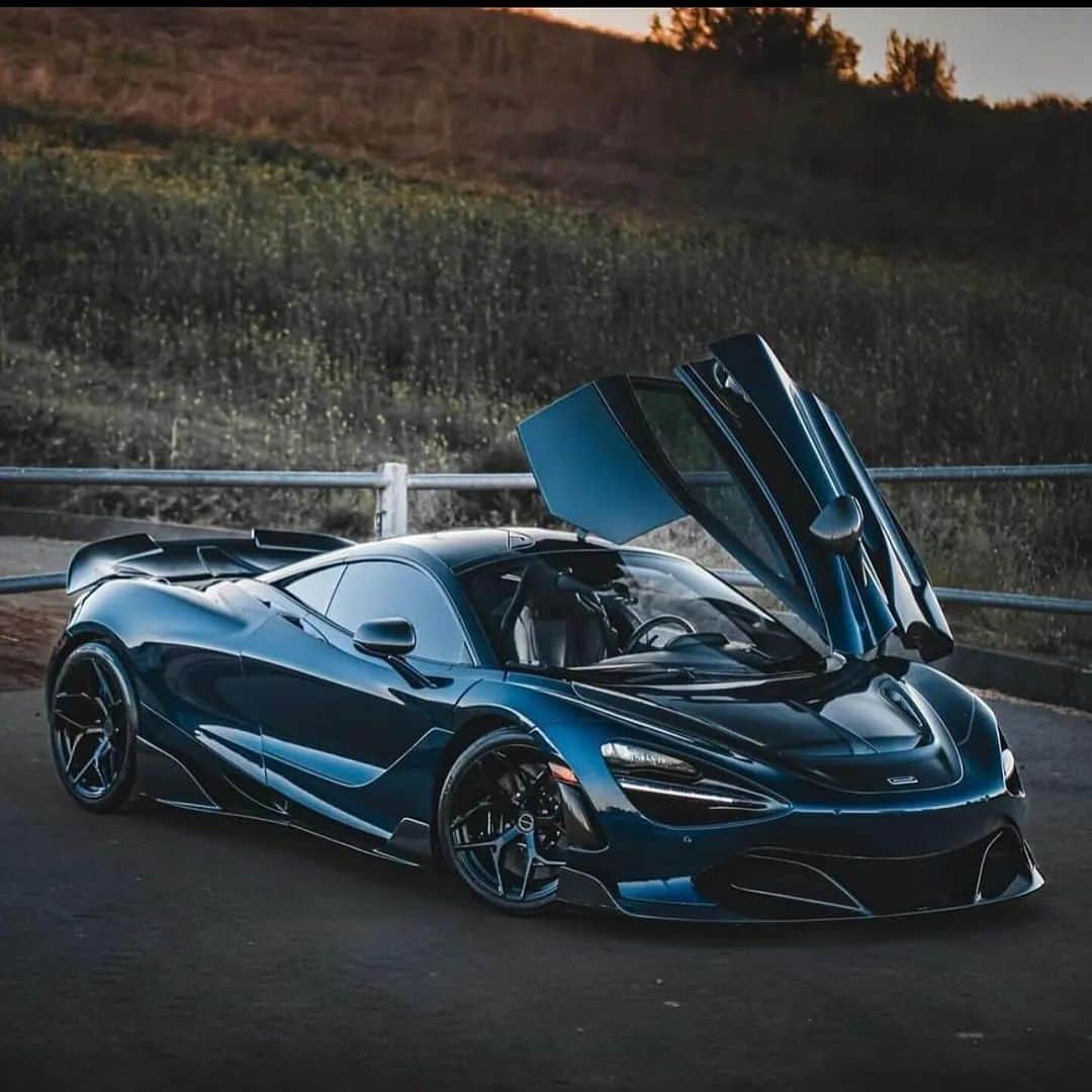 CARLiFESTYLEのインスタグラム：「McLaren’s just have that 🔥🔥  Los Angeles, California␟| brixtonforged.com  Sales inquiries contact: 1.888.397.6601℡ | sales@brixtonforged.com」